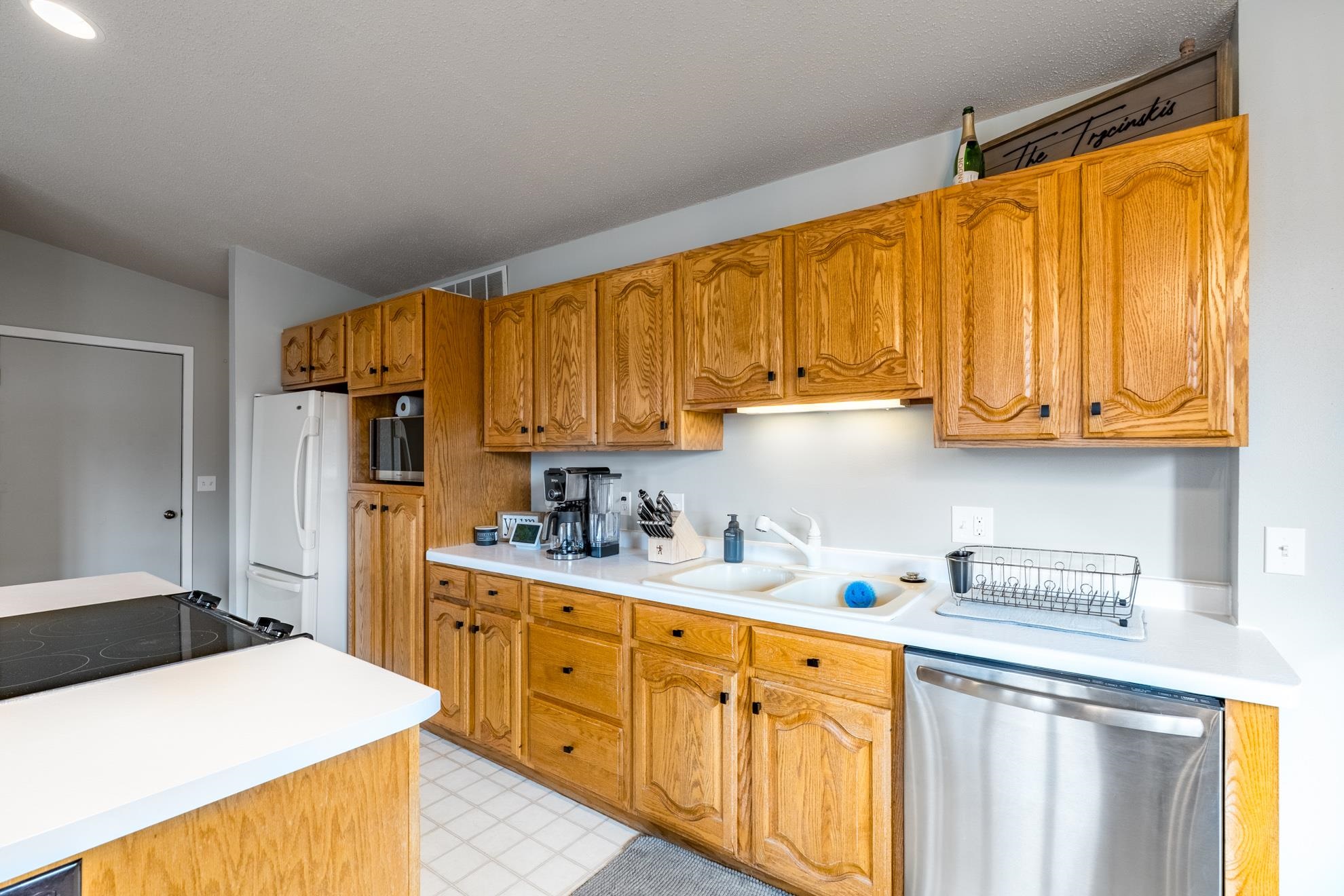 1011 20TH PLACE, Wisconsin Rapids, Wisconsin 54494, 2 Bedrooms Bedrooms, ,1 BathroomBathrooms,Residential,For Sale,1011 20TH PLACE,22601312