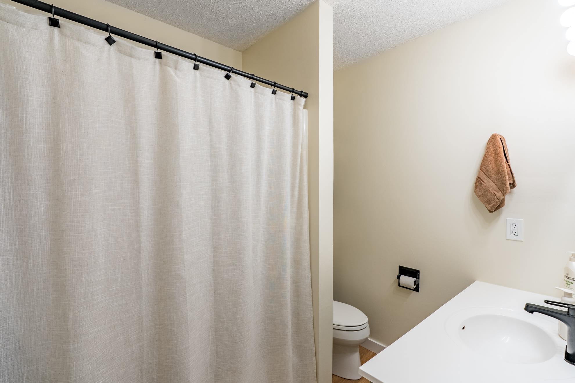 1011 20TH PLACE, Wisconsin Rapids, Wisconsin 54494, 2 Bedrooms Bedrooms, ,1 BathroomBathrooms,Residential,For Sale,1011 20TH PLACE,22601312