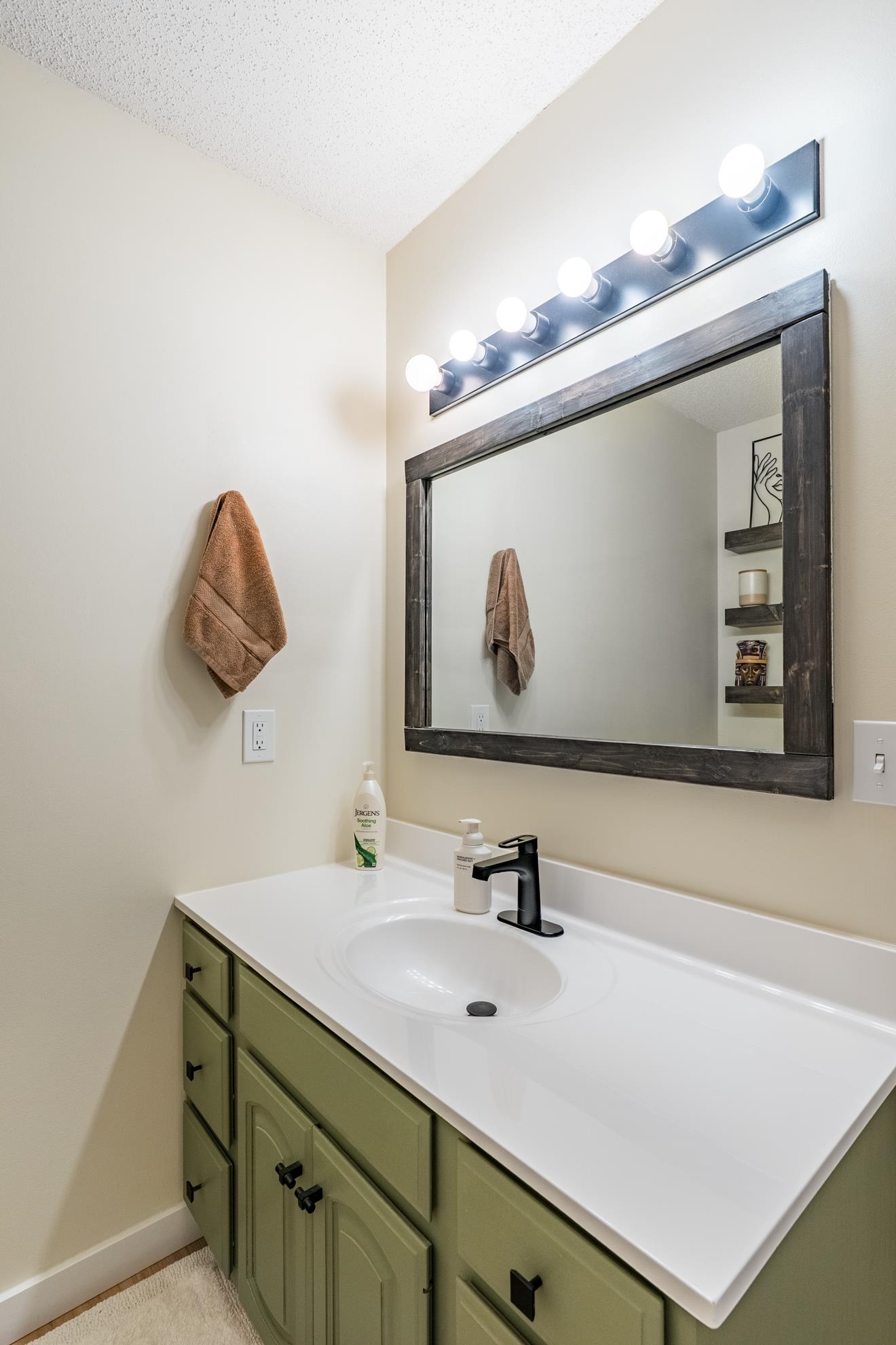 1011 20TH PLACE, Wisconsin Rapids, Wisconsin 54494, 2 Bedrooms Bedrooms, ,1 BathroomBathrooms,Residential,For Sale,1011 20TH PLACE,22601312