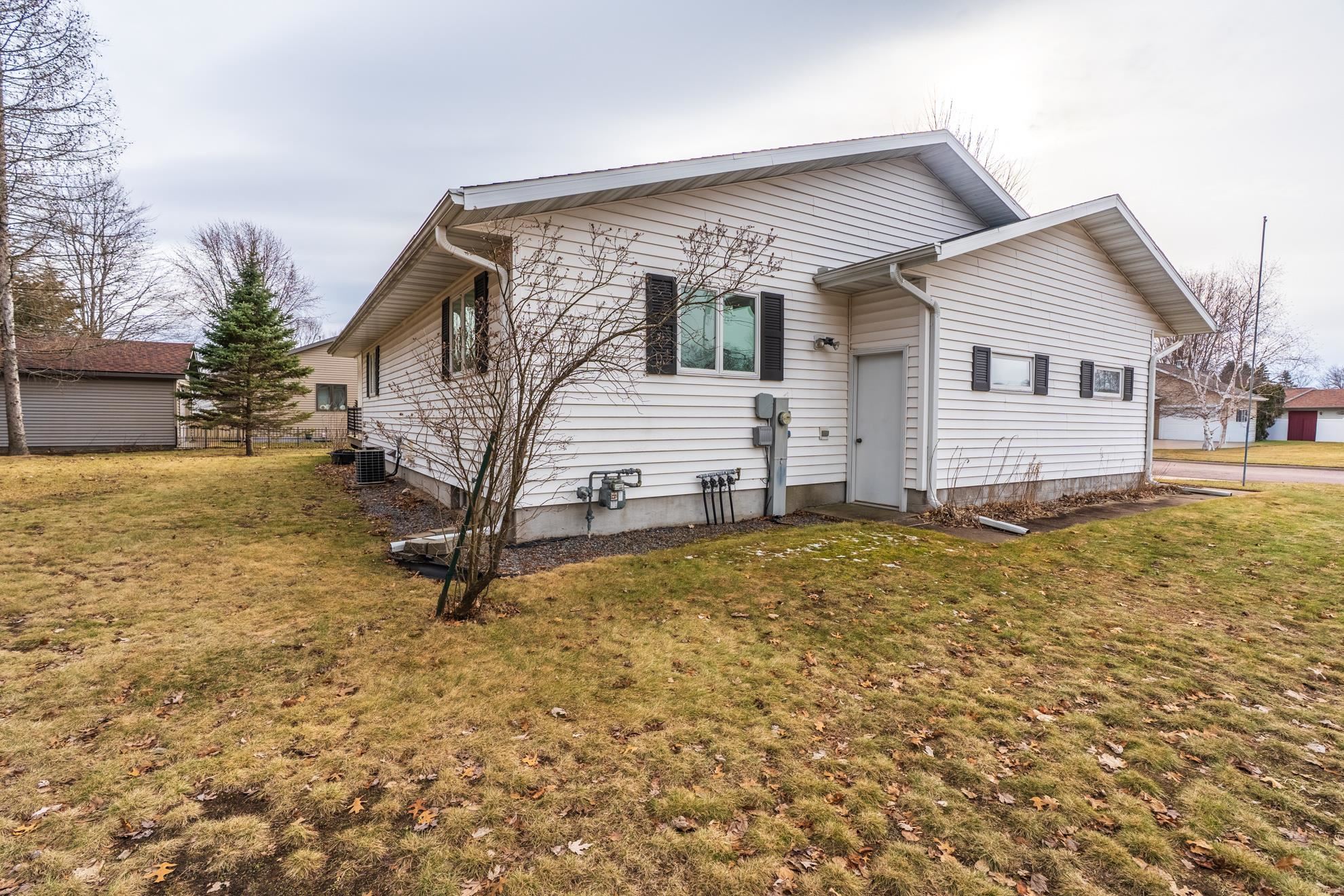 1011 20TH PLACE, Wisconsin Rapids, Wisconsin 54494, 2 Bedrooms Bedrooms, ,1 BathroomBathrooms,Residential,For Sale,1011 20TH PLACE,22601312