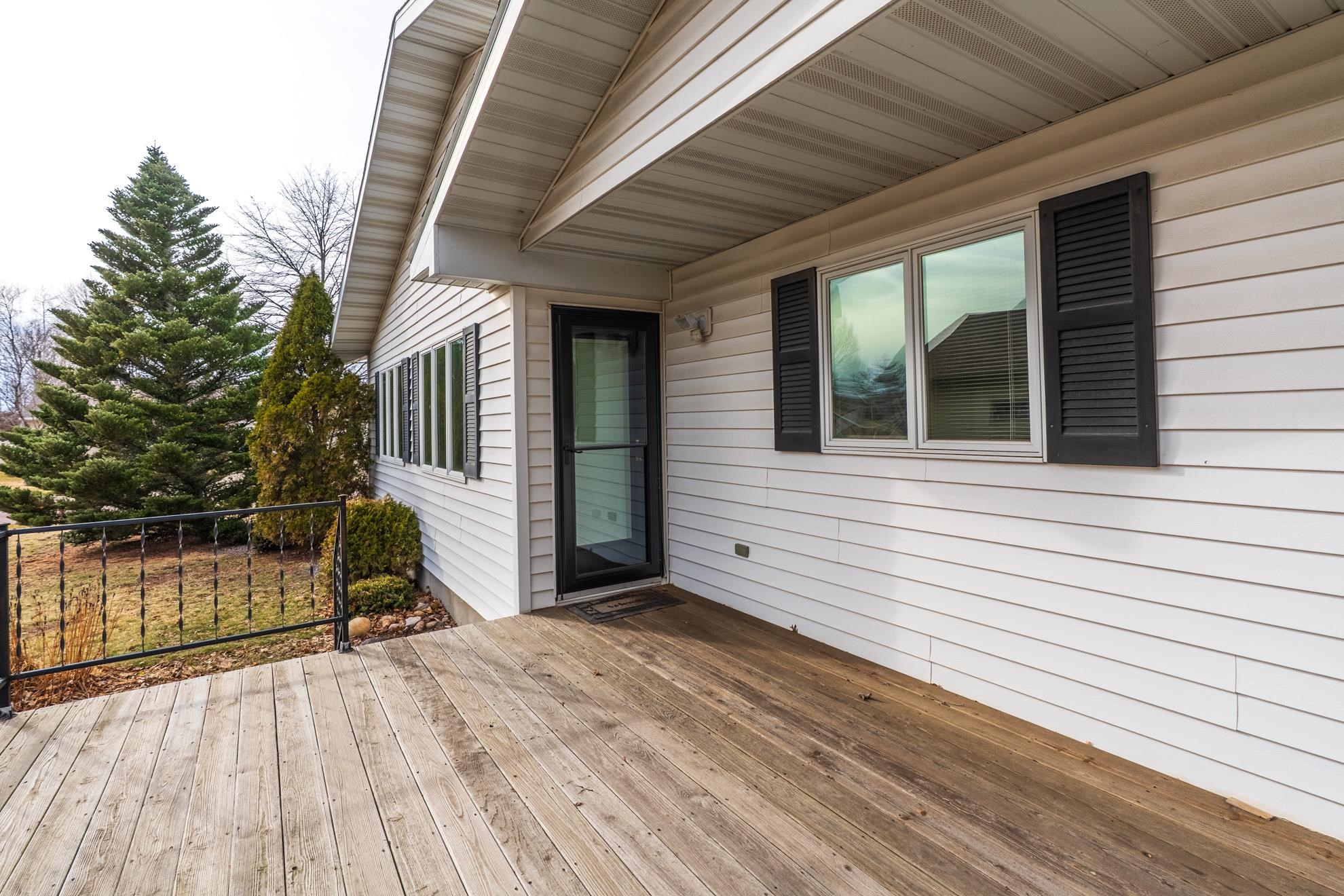 1011 20TH PLACE, Wisconsin Rapids, Wisconsin 54494, 2 Bedrooms Bedrooms, ,1 BathroomBathrooms,Residential,For Sale,1011 20TH PLACE,22601312