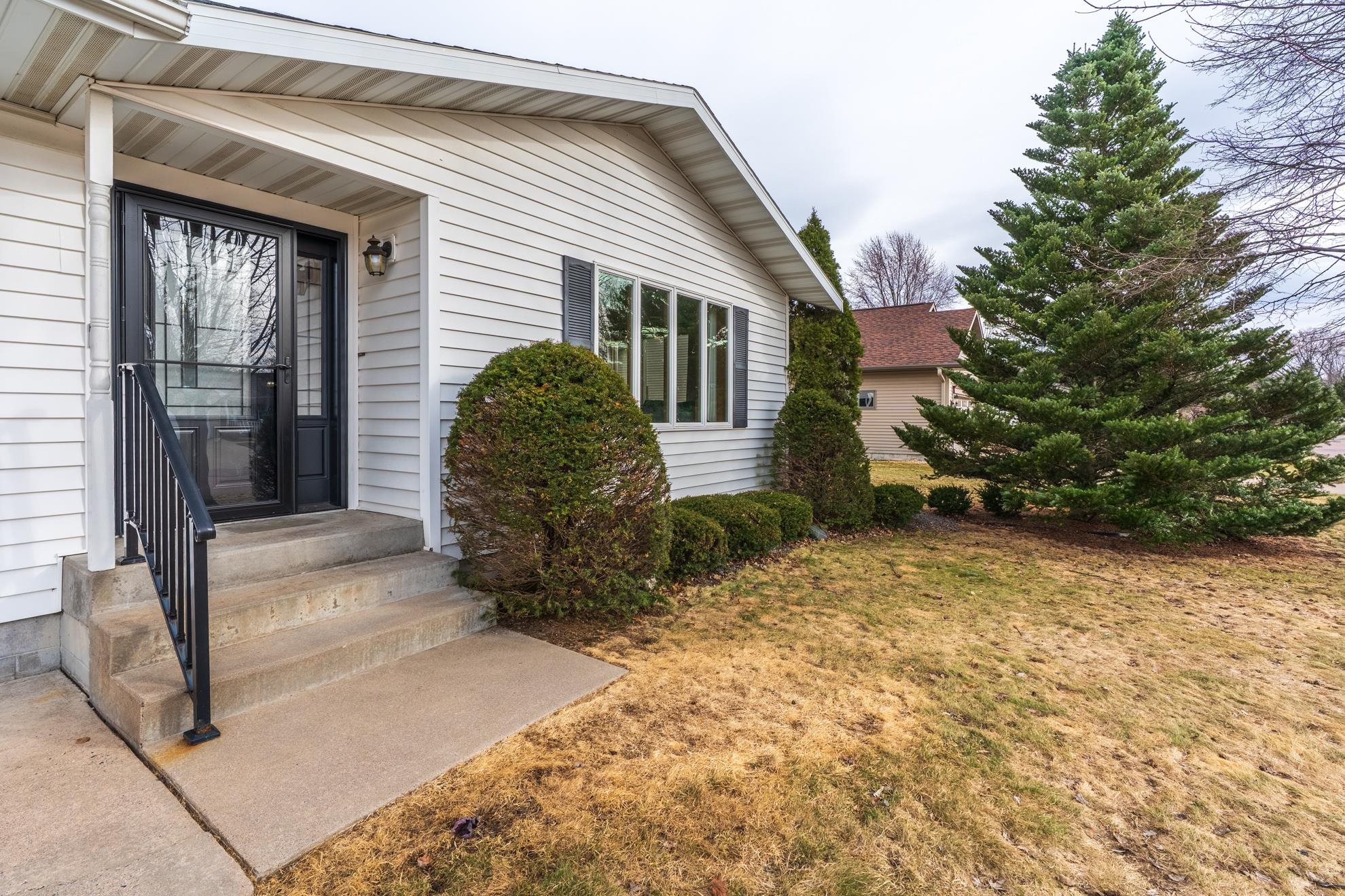 1011 20TH PLACE, Wisconsin Rapids, Wisconsin 54494, 2 Bedrooms Bedrooms, ,1 BathroomBathrooms,Residential,For Sale,1011 20TH PLACE,22601312