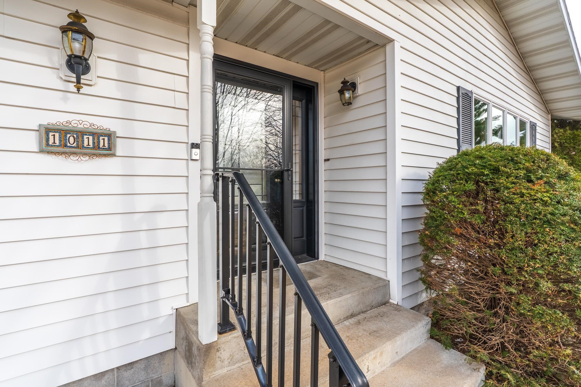 1011 20TH PLACE, Wisconsin Rapids, Wisconsin 54494, 2 Bedrooms Bedrooms, ,1 BathroomBathrooms,Residential,For Sale,1011 20TH PLACE,22601312