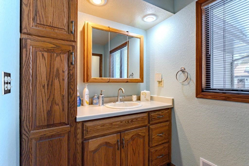 4316 PLEASANT VIEW DRIVE, Stevens Point, Wisconsin 54481, 3 Bedrooms Bedrooms, ,2 BathroomsBathrooms,Residential,For Sale,4316 PLEASANT VIEW DRIVE,22601319