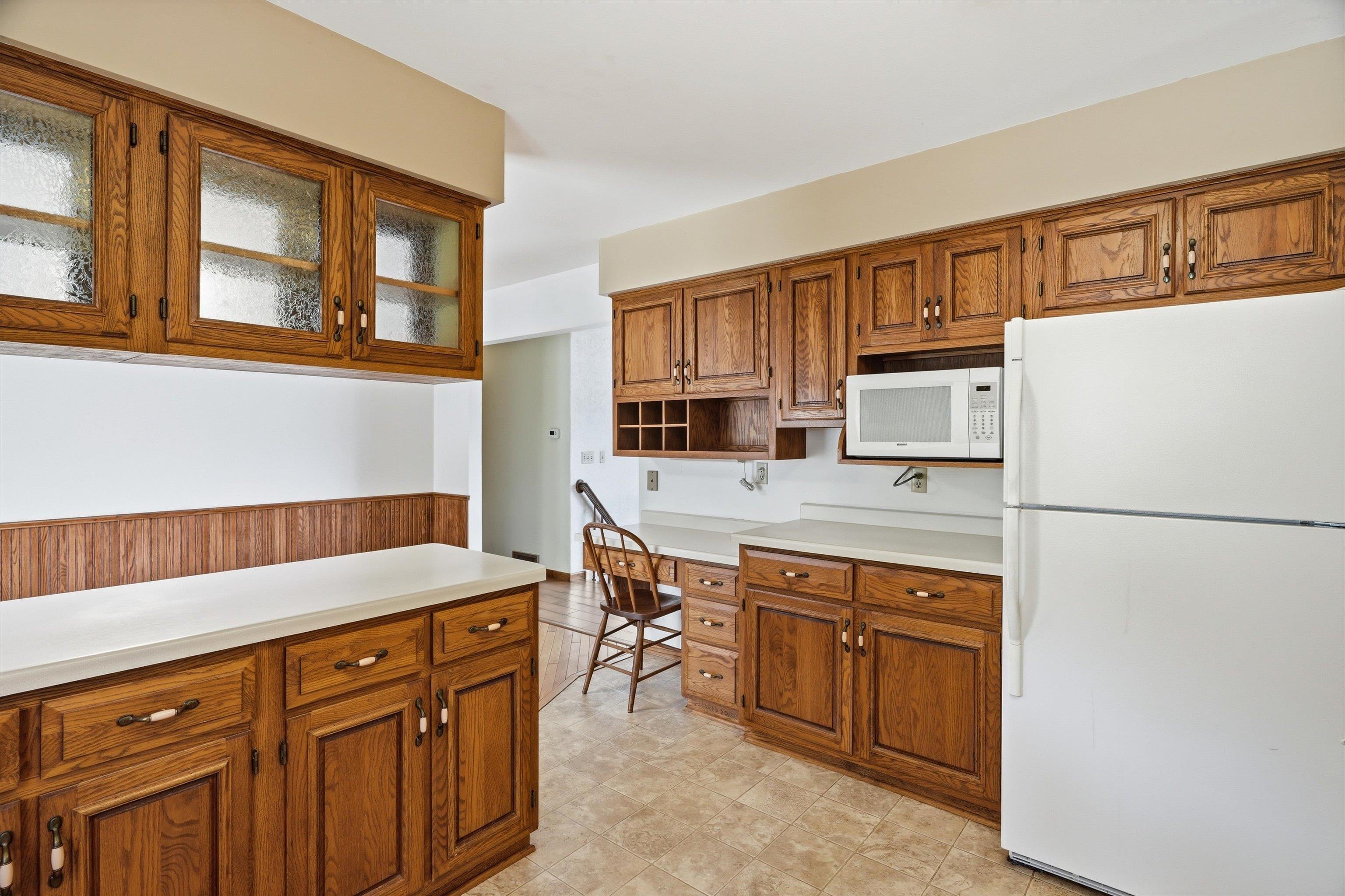 1121 FAIRVIEW DRIVE, Marshfield, Wisconsin 54449, 3 Bedrooms Bedrooms, ,2 BathroomsBathrooms,Residential,For Sale,1121 FAIRVIEW DRIVE,22601320