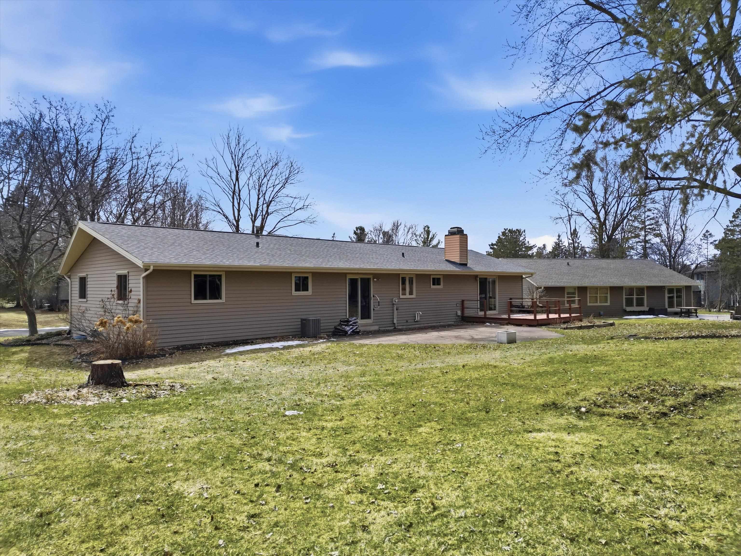 1121 FAIRVIEW DRIVE, Marshfield, Wisconsin 54449, 3 Bedrooms Bedrooms, ,2 BathroomsBathrooms,Residential,For Sale,1121 FAIRVIEW DRIVE,22601320