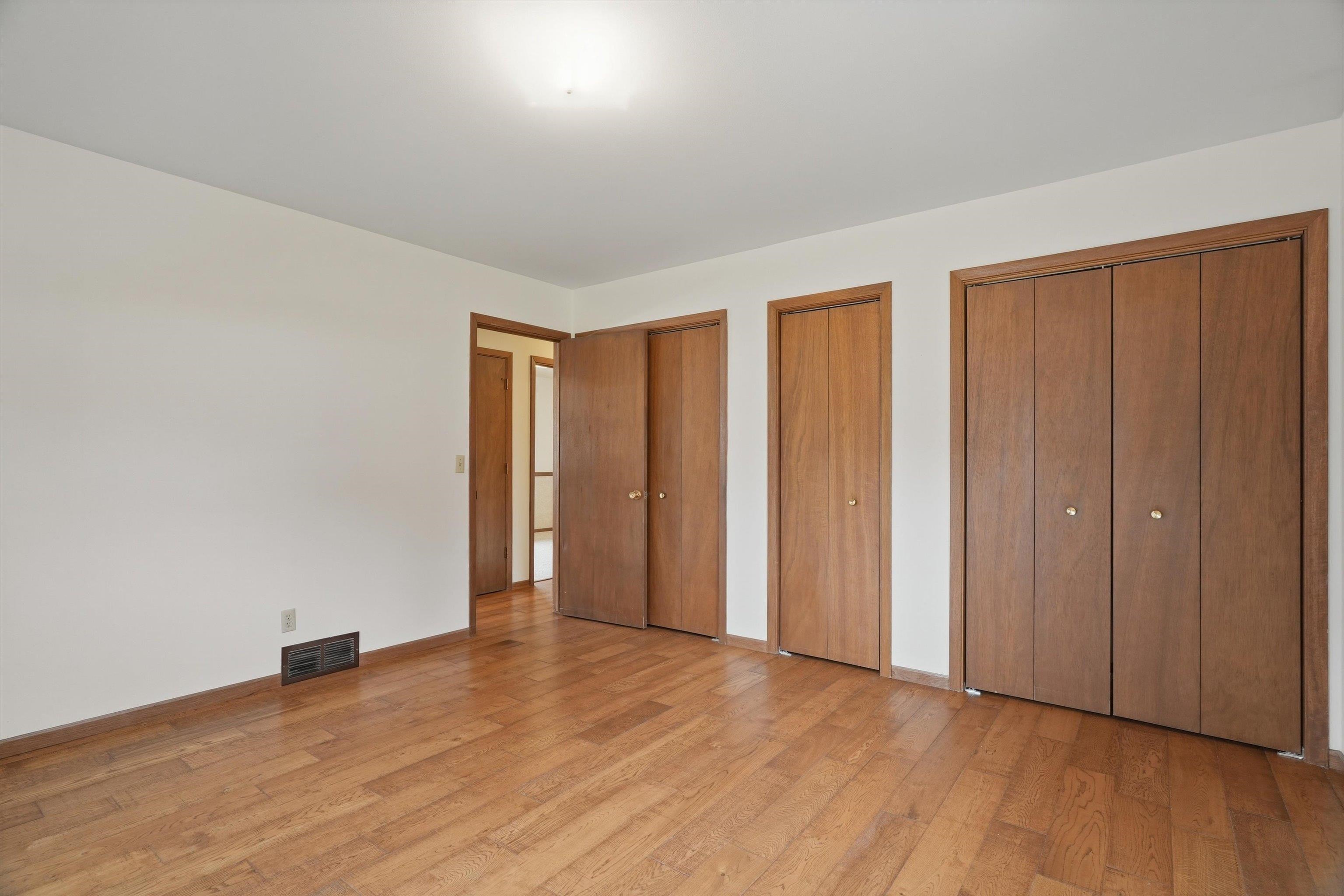 1121 FAIRVIEW DRIVE, Marshfield, Wisconsin 54449, 3 Bedrooms Bedrooms, ,2 BathroomsBathrooms,Residential,For Sale,1121 FAIRVIEW DRIVE,22601320