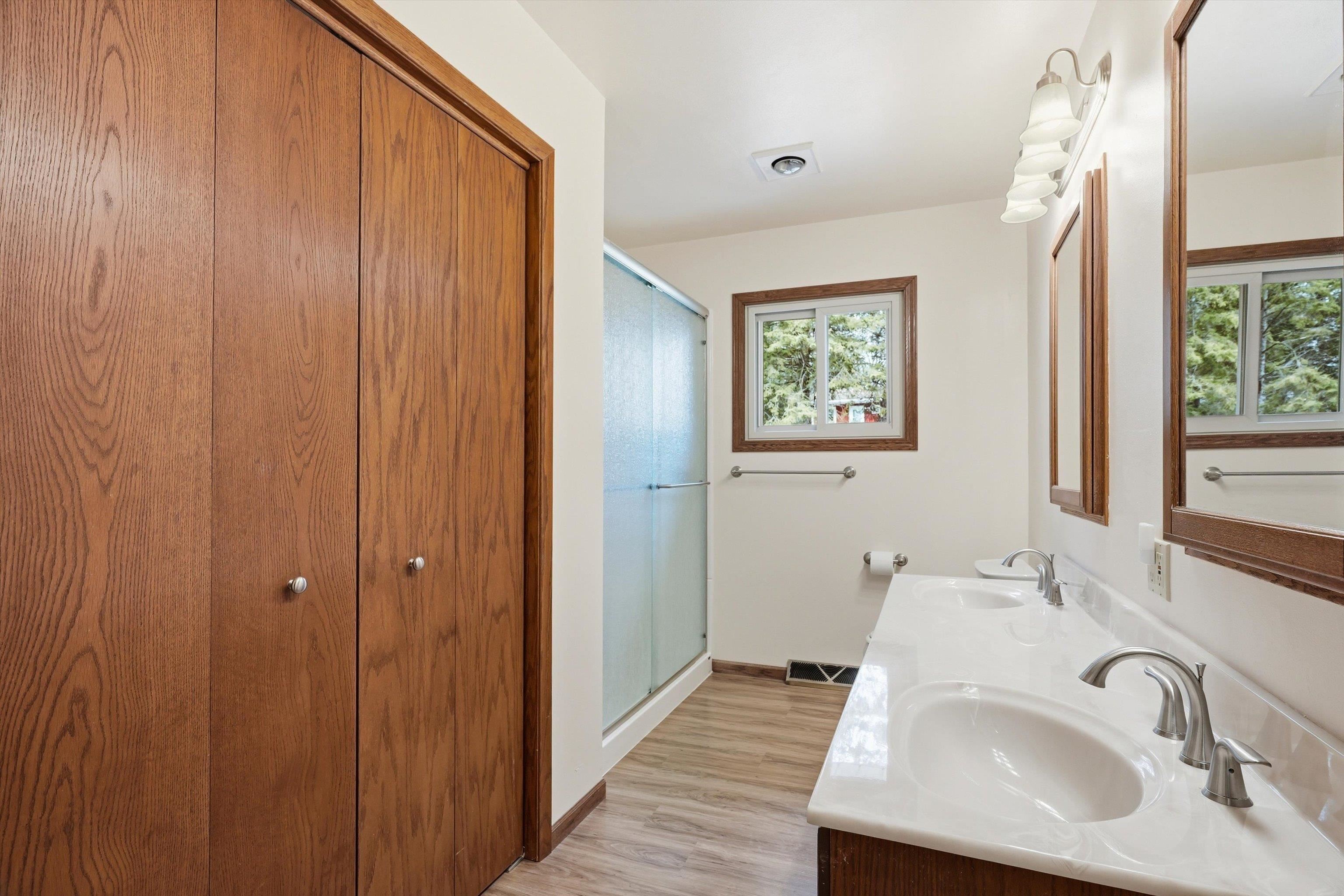 1121 FAIRVIEW DRIVE, Marshfield, Wisconsin 54449, 3 Bedrooms Bedrooms, ,2 BathroomsBathrooms,Residential,For Sale,1121 FAIRVIEW DRIVE,22601320