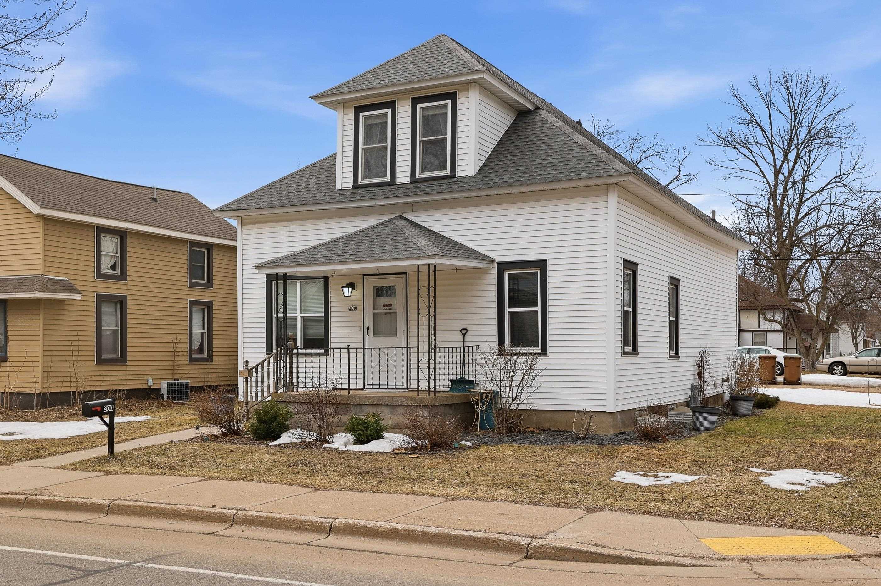 300 SECOND STREET, Stevens Point, Wisconsin 54481, 4 Bedrooms Bedrooms, ,2 BathroomsBathrooms,Residential,For Sale,300 SECOND STREET,22601323
