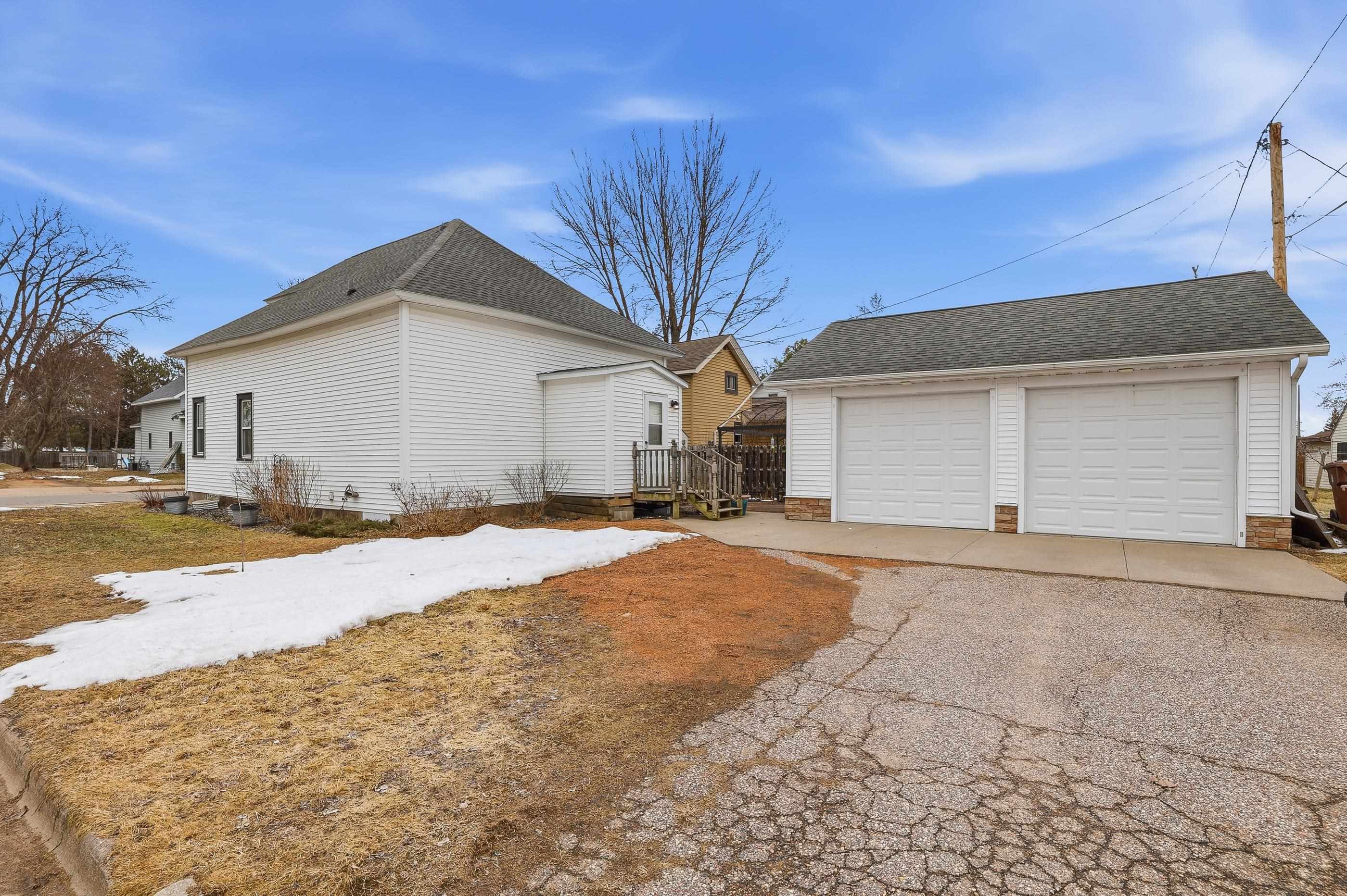 300 SECOND STREET, Stevens Point, Wisconsin 54481, 4 Bedrooms Bedrooms, ,2 BathroomsBathrooms,Residential,For Sale,300 SECOND STREET,22601323