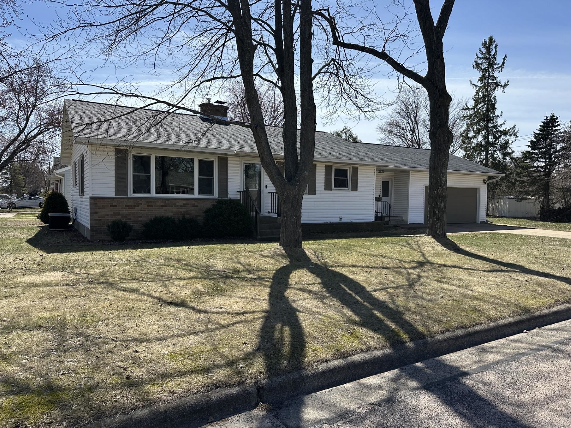 1140 DEWEY STREET, Wisconsin Rapids, Wisconsin 54494, 3 Bedrooms Bedrooms, ,1 BathroomBathrooms,Residential,For Sale,1140 DEWEY STREET,22601325