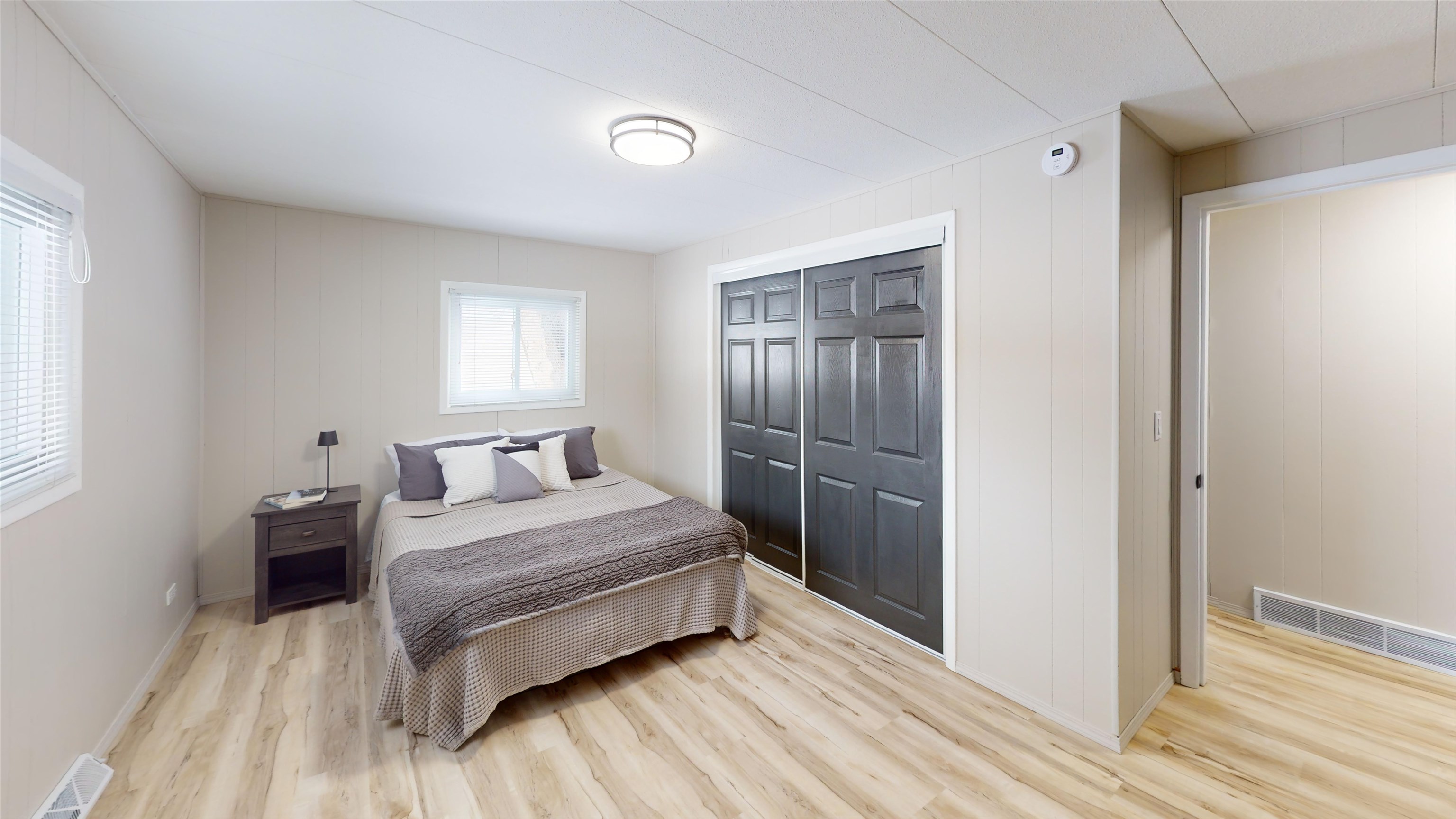 214 E 21ST STREET, Marshfield, Wisconsin 54449, 3 Bedrooms Bedrooms, ,1 BathroomBathrooms,Residential,For Sale,214 E 21ST STREET,22601326