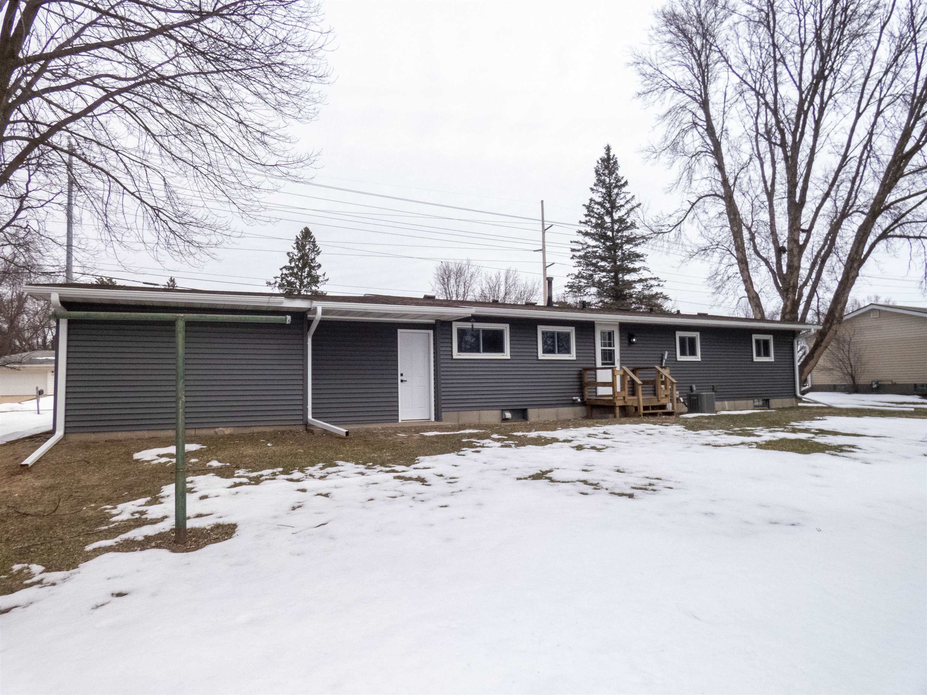 214 E 21ST STREET, Marshfield, Wisconsin 54449, 3 Bedrooms Bedrooms, ,1 BathroomBathrooms,Residential,For Sale,214 E 21ST STREET,22601326