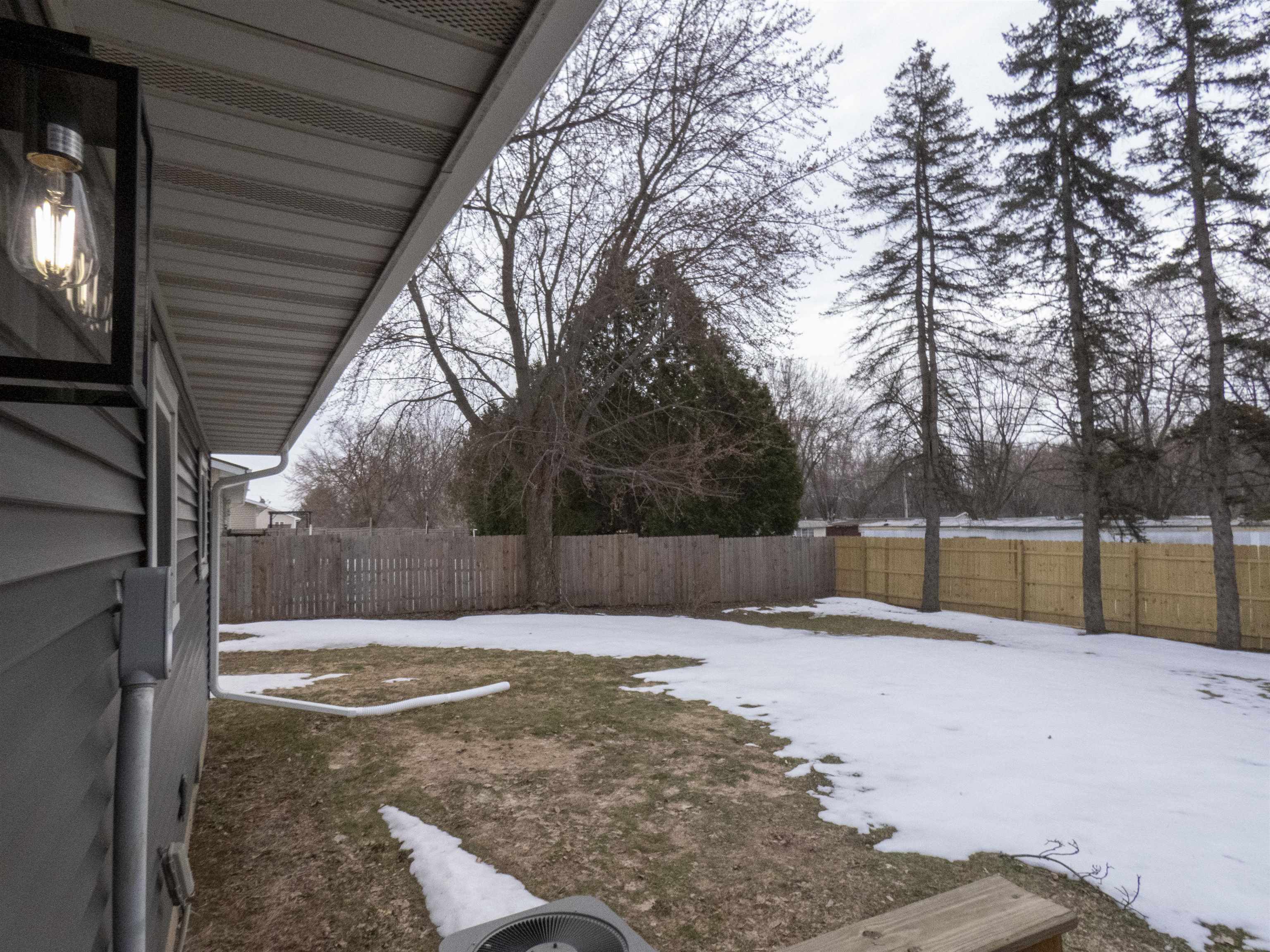 214 E 21ST STREET, Marshfield, Wisconsin 54449, 3 Bedrooms Bedrooms, ,1 BathroomBathrooms,Residential,For Sale,214 E 21ST STREET,22601326