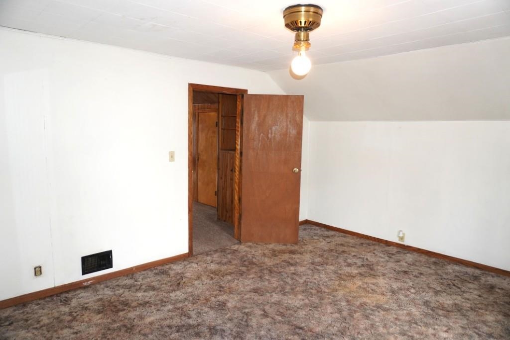 605 W 2ND STREET, Merrill, Wisconsin 54452, 4 Bedrooms Bedrooms, ,1 BathroomBathrooms,Residential,For Sale,605 W 2ND STREET,22601330