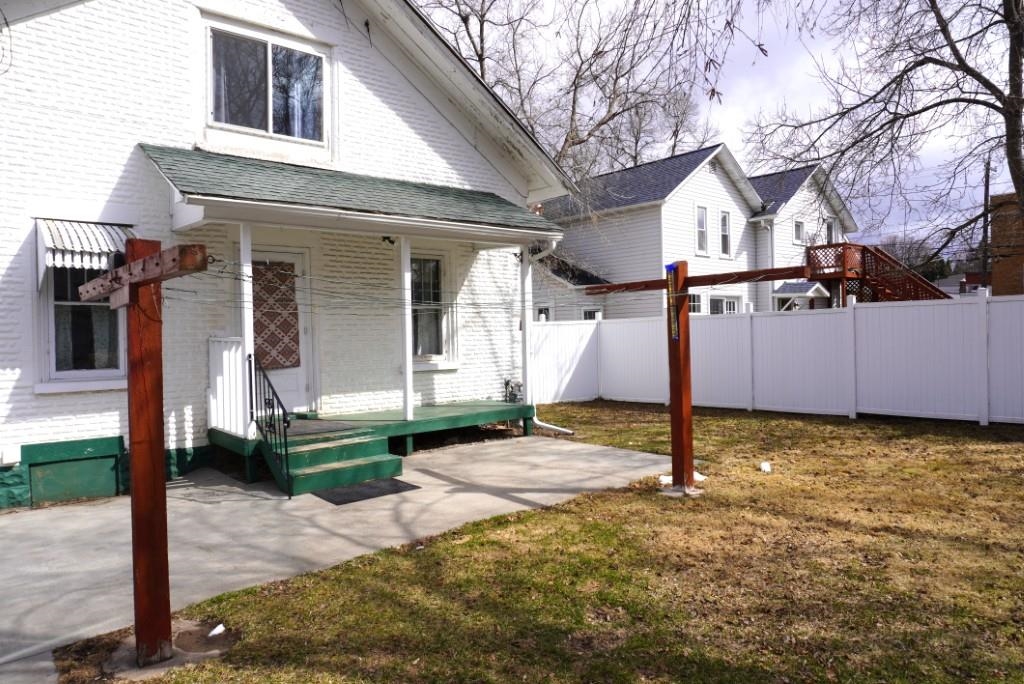 605 W 2ND STREET, Merrill, Wisconsin 54452, 4 Bedrooms Bedrooms, ,1 BathroomBathrooms,Residential,For Sale,605 W 2ND STREET,22601330