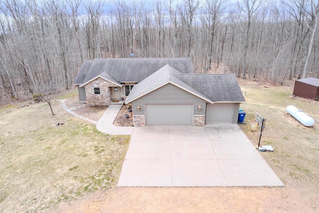 213688 COUNTY ROAD J, Hatley, Wisconsin 54440, 4 Bedrooms Bedrooms, ,3 BathroomsBathrooms,Residential,For Sale,213688 COUNTY ROAD J,22601334
