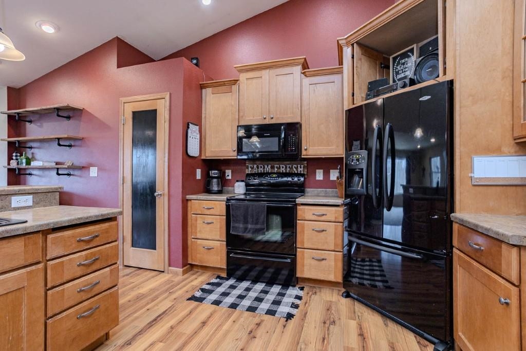 213688 COUNTY ROAD J, Hatley, Wisconsin 54440, 4 Bedrooms Bedrooms, ,3 BathroomsBathrooms,Residential,For Sale,213688 COUNTY ROAD J,22601334