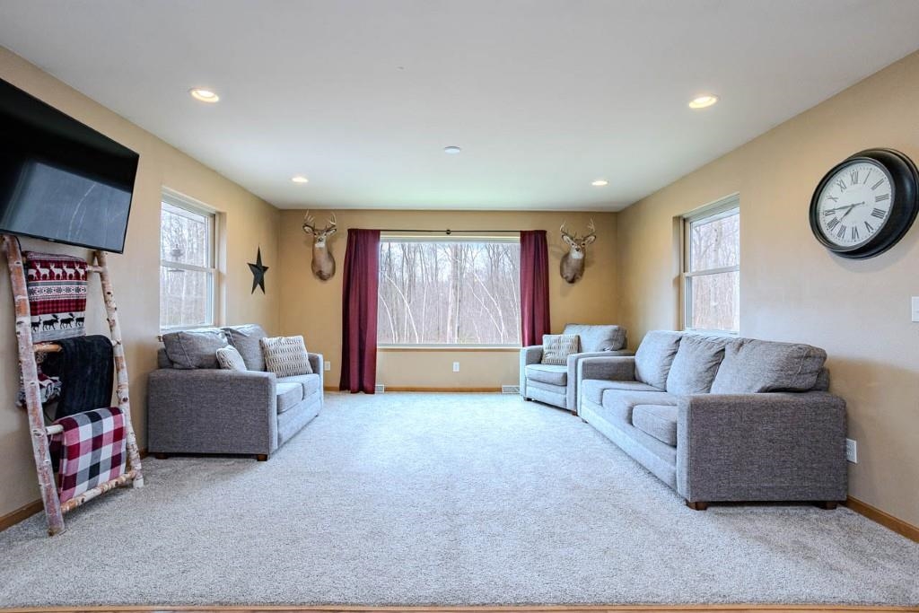 213688 COUNTY ROAD J, Hatley, Wisconsin 54440, 4 Bedrooms Bedrooms, ,3 BathroomsBathrooms,Residential,For Sale,213688 COUNTY ROAD J,22601334