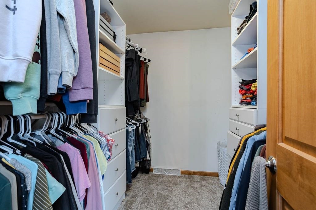 213688 COUNTY ROAD J, Hatley, Wisconsin 54440, 4 Bedrooms Bedrooms, ,3 BathroomsBathrooms,Residential,For Sale,213688 COUNTY ROAD J,22601334