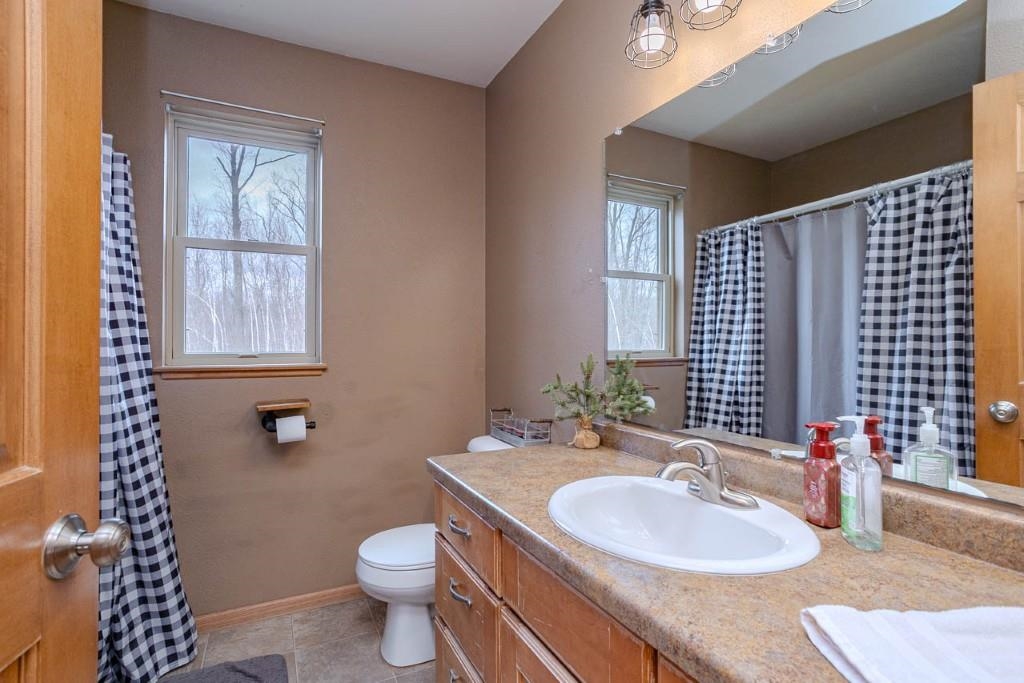 213688 COUNTY ROAD J, Hatley, Wisconsin 54440, 4 Bedrooms Bedrooms, ,3 BathroomsBathrooms,Residential,For Sale,213688 COUNTY ROAD J,22601334