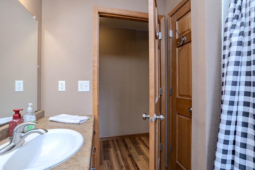 213688 COUNTY ROAD J, Hatley, Wisconsin 54440, 4 Bedrooms Bedrooms, ,3 BathroomsBathrooms,Residential,For Sale,213688 COUNTY ROAD J,22601334