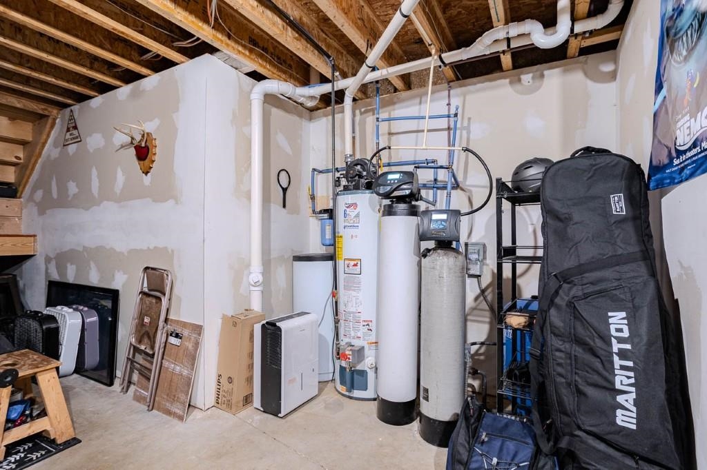 213688 COUNTY ROAD J, Hatley, Wisconsin 54440, 4 Bedrooms Bedrooms, ,3 BathroomsBathrooms,Residential,For Sale,213688 COUNTY ROAD J,22601334