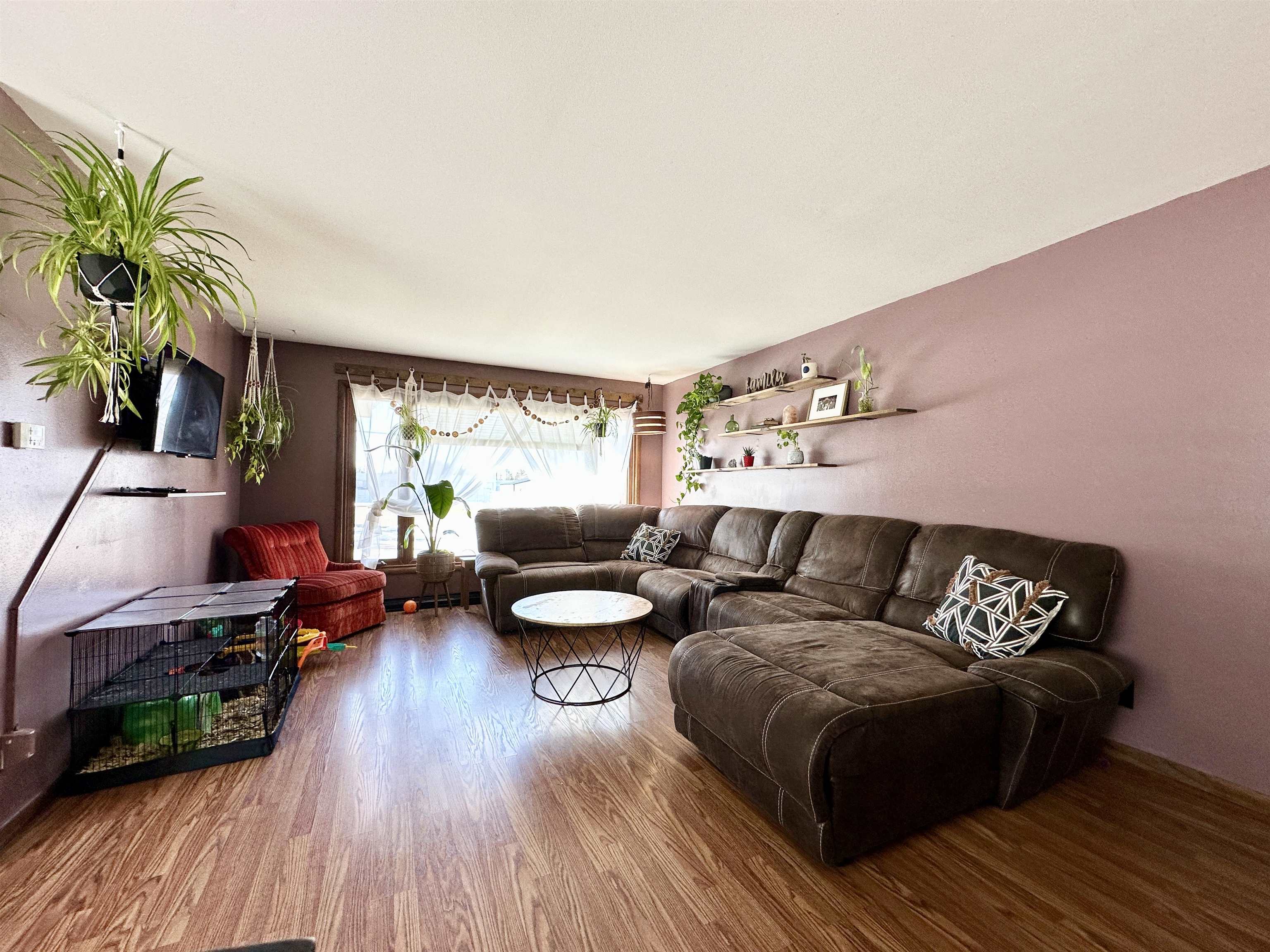 1302 5TH AVENUE, Antigo, Wisconsin 54409, 3 Bedrooms Bedrooms, ,1 BathroomBathrooms,Residential,For Sale,1302 5TH AVENUE,22601336