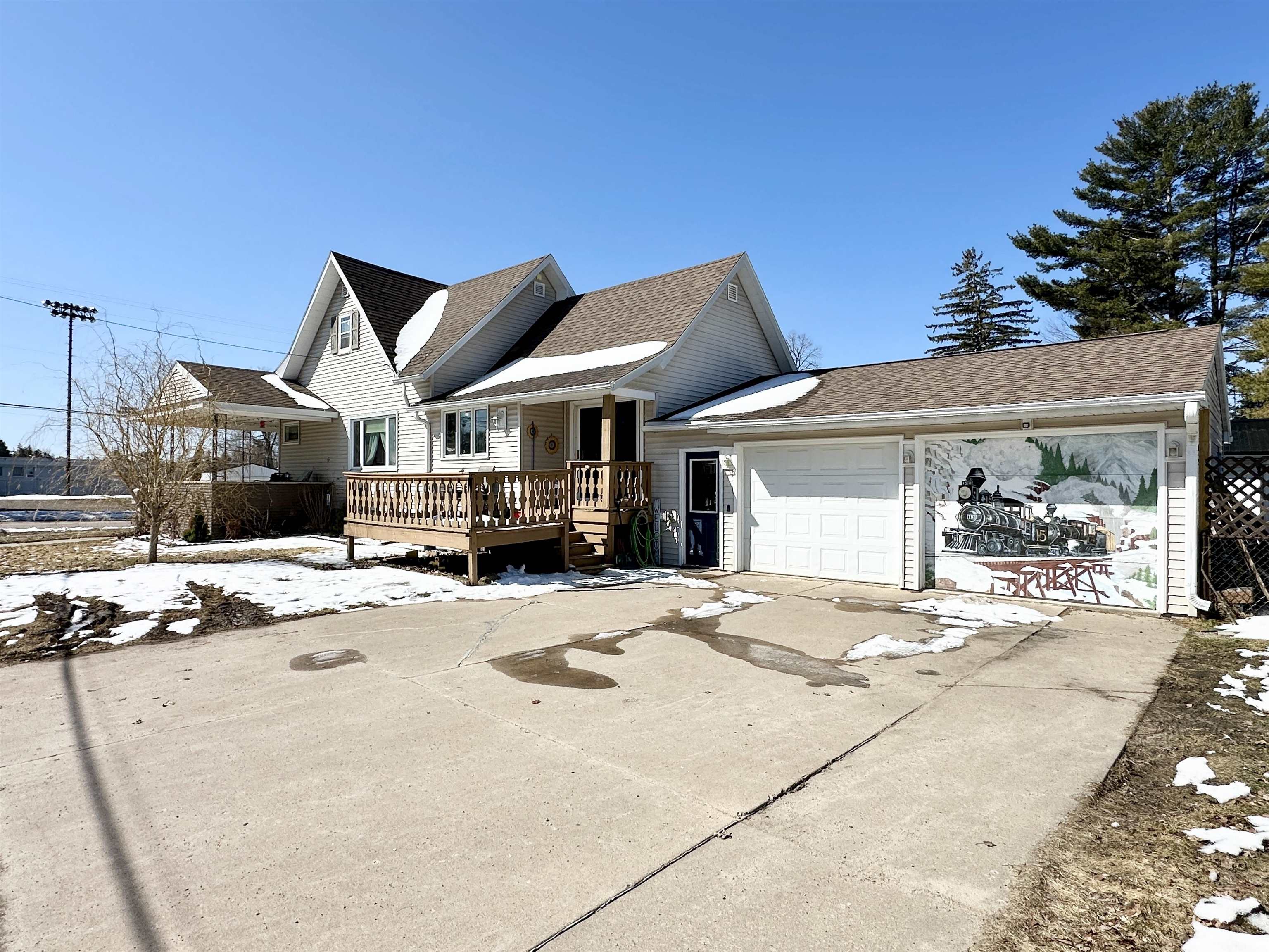 1302 5TH AVENUE, Antigo, Wisconsin 54409, 3 Bedrooms Bedrooms, ,1 BathroomBathrooms,Residential,For Sale,1302 5TH AVENUE,22601336