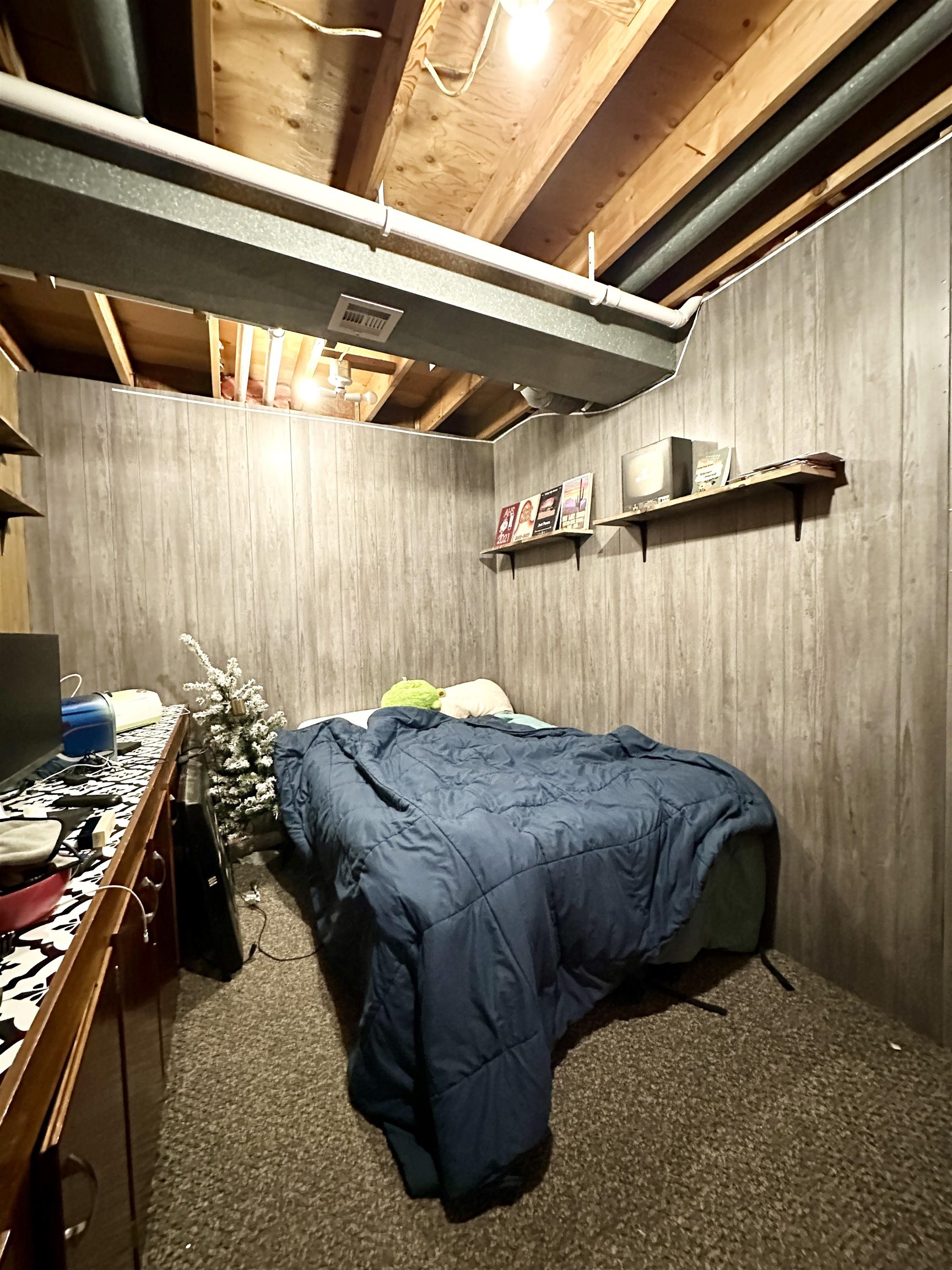 1302 5TH AVENUE, Antigo, Wisconsin 54409, 3 Bedrooms Bedrooms, ,1 BathroomBathrooms,Residential,For Sale,1302 5TH AVENUE,22601336