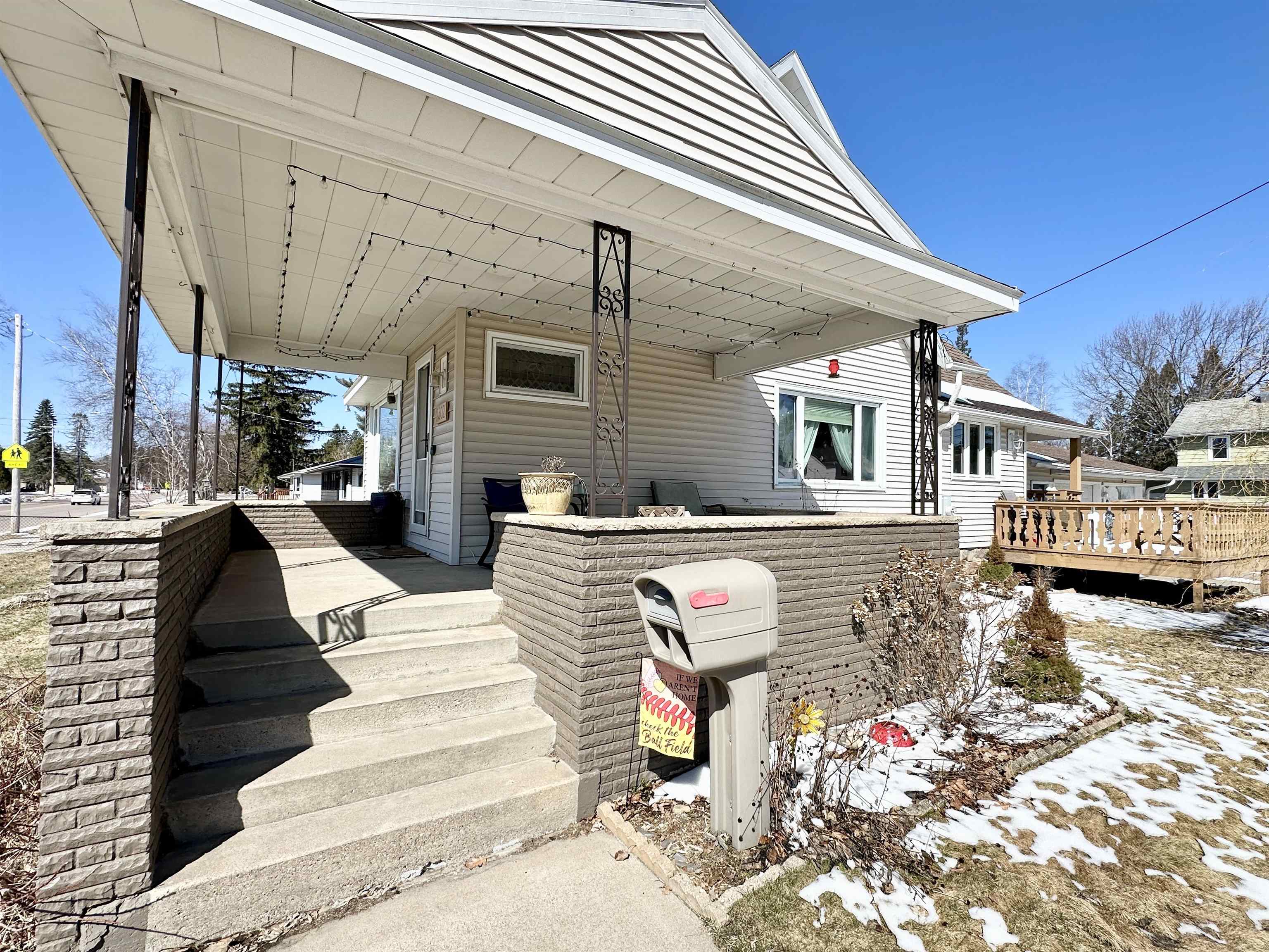 1302 5TH AVENUE, Antigo, Wisconsin 54409, 3 Bedrooms Bedrooms, ,1 BathroomBathrooms,Residential,For Sale,1302 5TH AVENUE,22601336