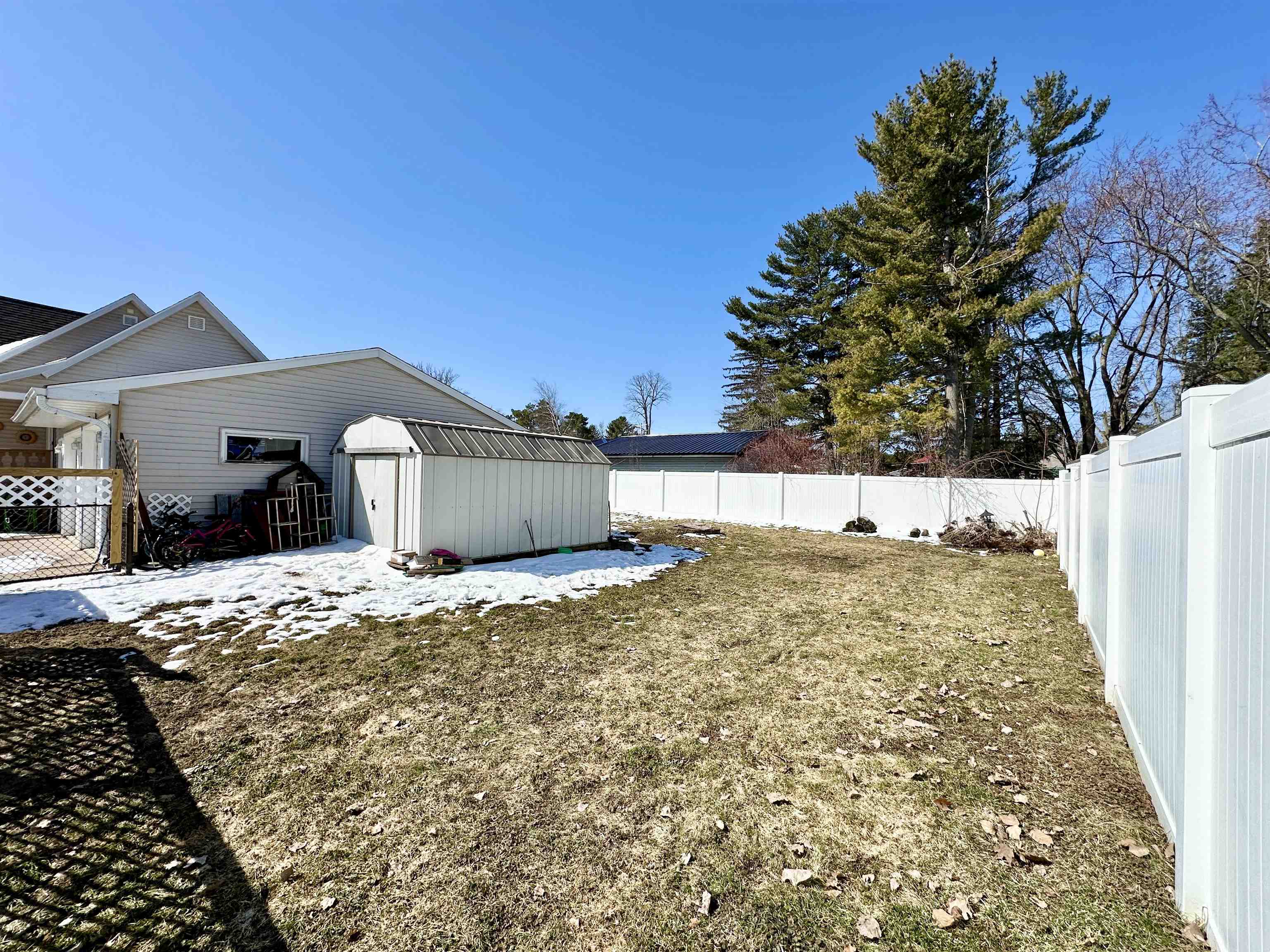 1302 5TH AVENUE, Antigo, Wisconsin 54409, 3 Bedrooms Bedrooms, ,1 BathroomBathrooms,Residential,For Sale,1302 5TH AVENUE,22601336