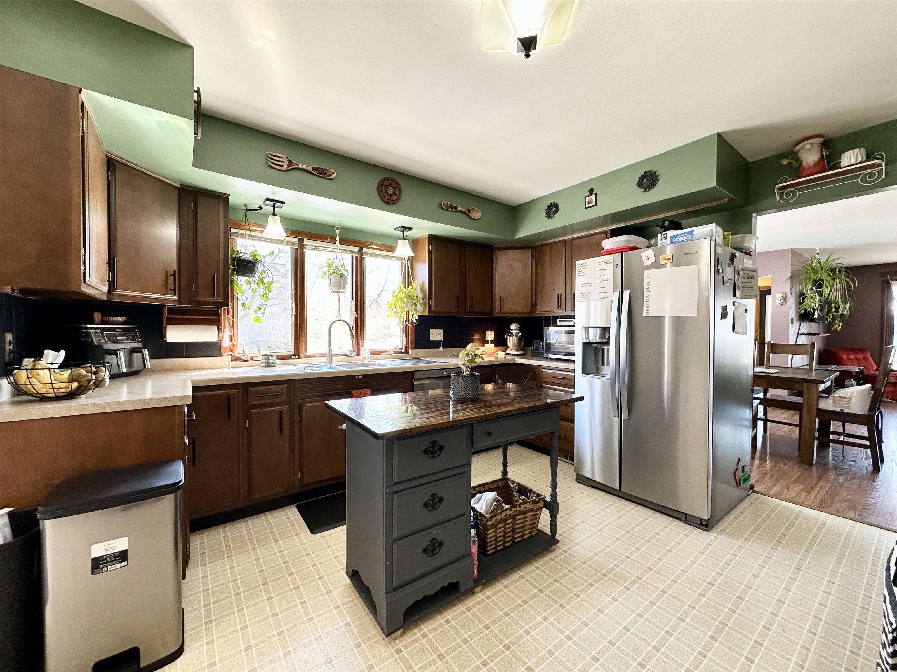 1302 5TH AVENUE, Antigo, Wisconsin 54409, 3 Bedrooms Bedrooms, ,1 BathroomBathrooms,Residential,For Sale,1302 5TH AVENUE,22601336