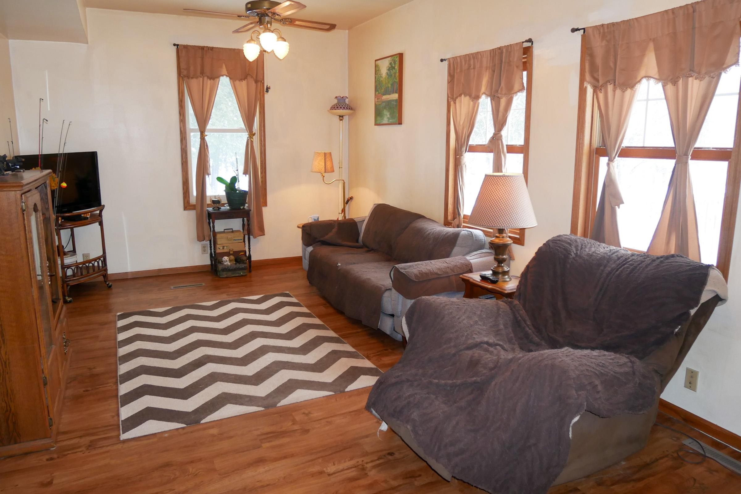 N5357 DIVISION DRIVE, Medford, Wisconsin 54451, 4 Bedrooms Bedrooms, ,3 BathroomsBathrooms,Residential,For Sale,N5357 DIVISION DRIVE,22601339