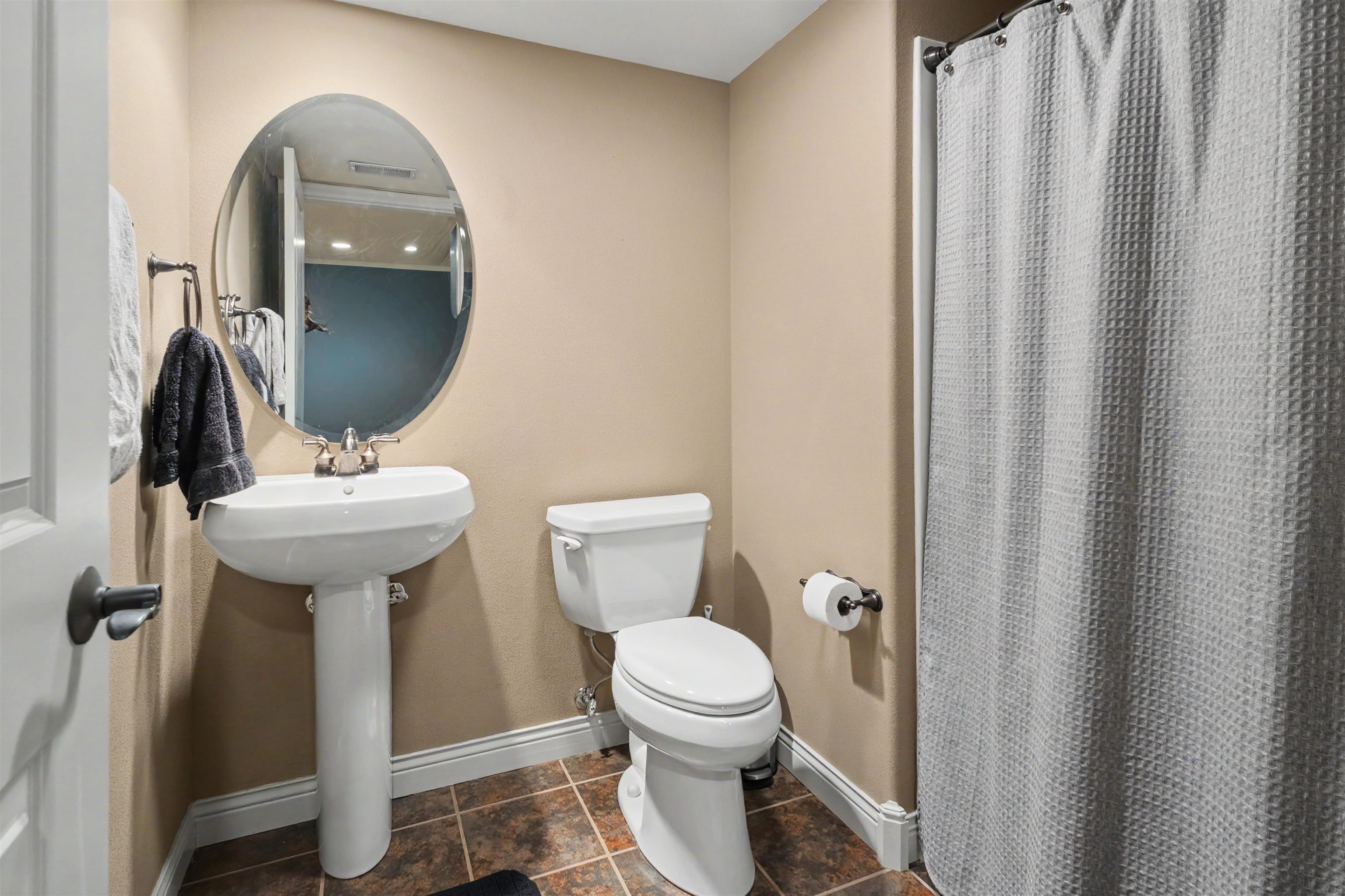 4465 RIVER DRIVE, Plover, Wisconsin 54467, 4 Bedrooms Bedrooms, ,3 BathroomsBathrooms,Residential,For Sale,4465 RIVER DRIVE,22601342