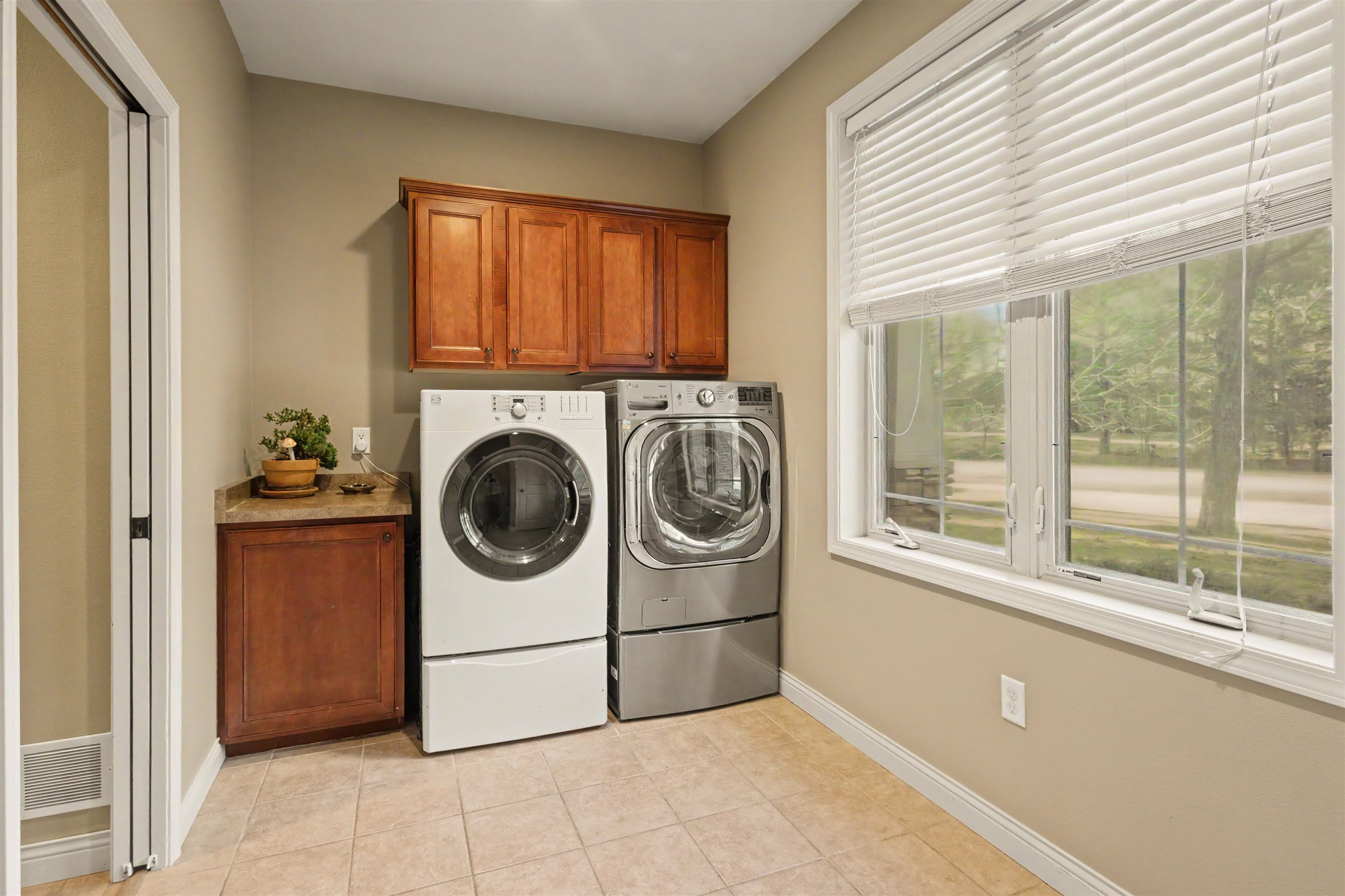 4465 RIVER DRIVE, Plover, Wisconsin 54467, 4 Bedrooms Bedrooms, ,3 BathroomsBathrooms,Residential,For Sale,4465 RIVER DRIVE,22601342