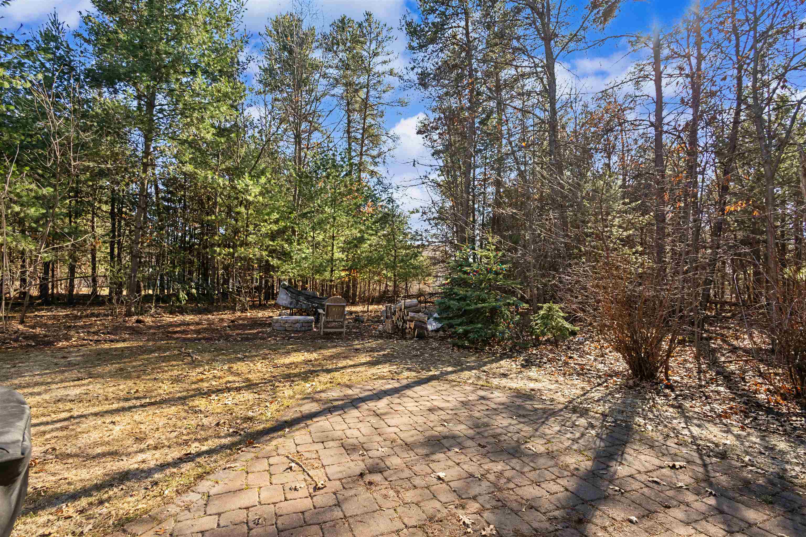 4465 RIVER DRIVE, Plover, Wisconsin 54467, 4 Bedrooms Bedrooms, ,3 BathroomsBathrooms,Residential,For Sale,4465 RIVER DRIVE,22601342