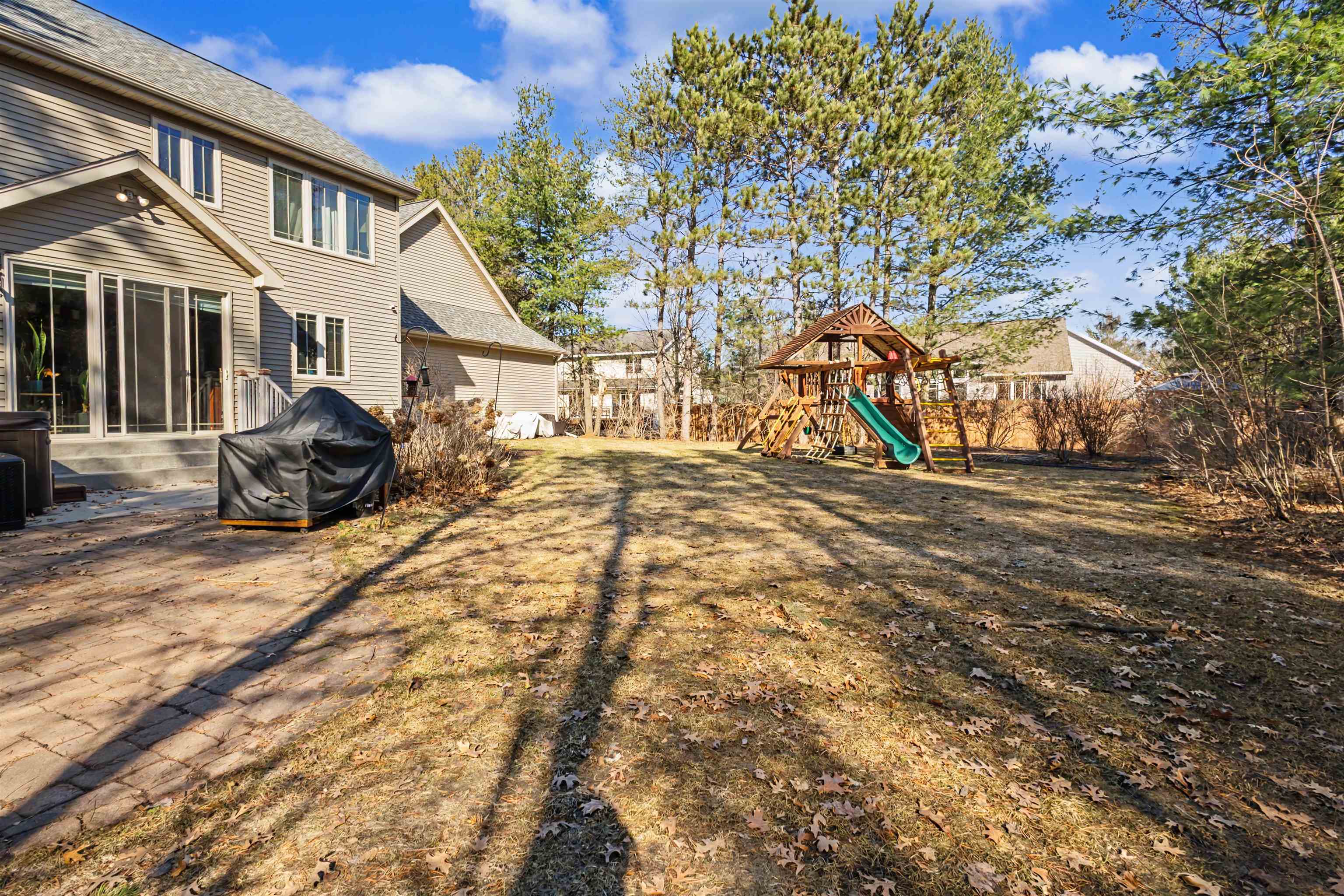 4465 RIVER DRIVE, Plover, Wisconsin 54467, 4 Bedrooms Bedrooms, ,3 BathroomsBathrooms,Residential,For Sale,4465 RIVER DRIVE,22601342