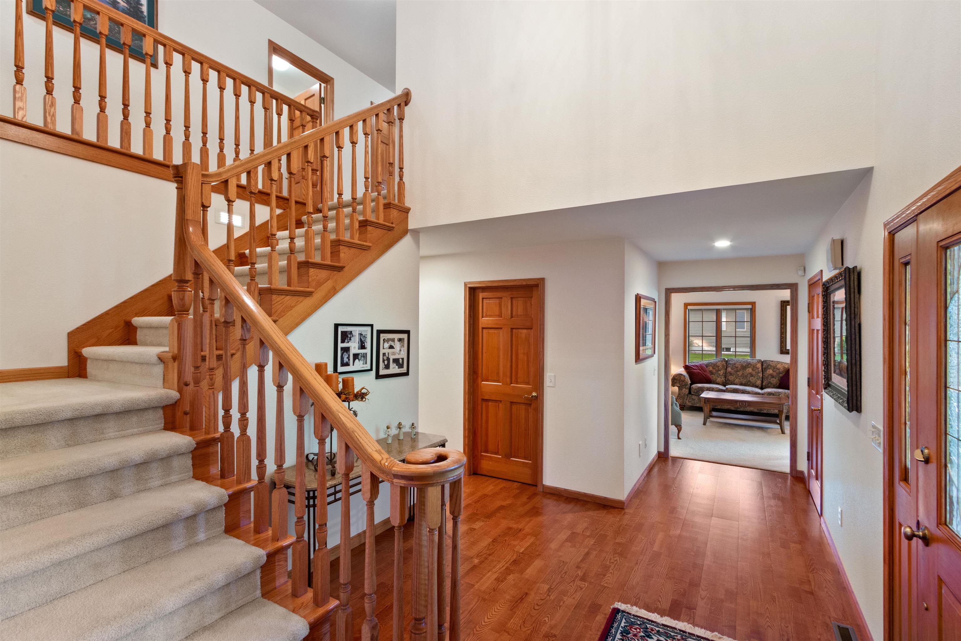 2211 BRIDLE PATH, Wisconsin Rapids, Wisconsin 54494, 5 Bedrooms Bedrooms, ,3 BathroomsBathrooms,Residential,For Sale,2211 BRIDLE PATH,22601344