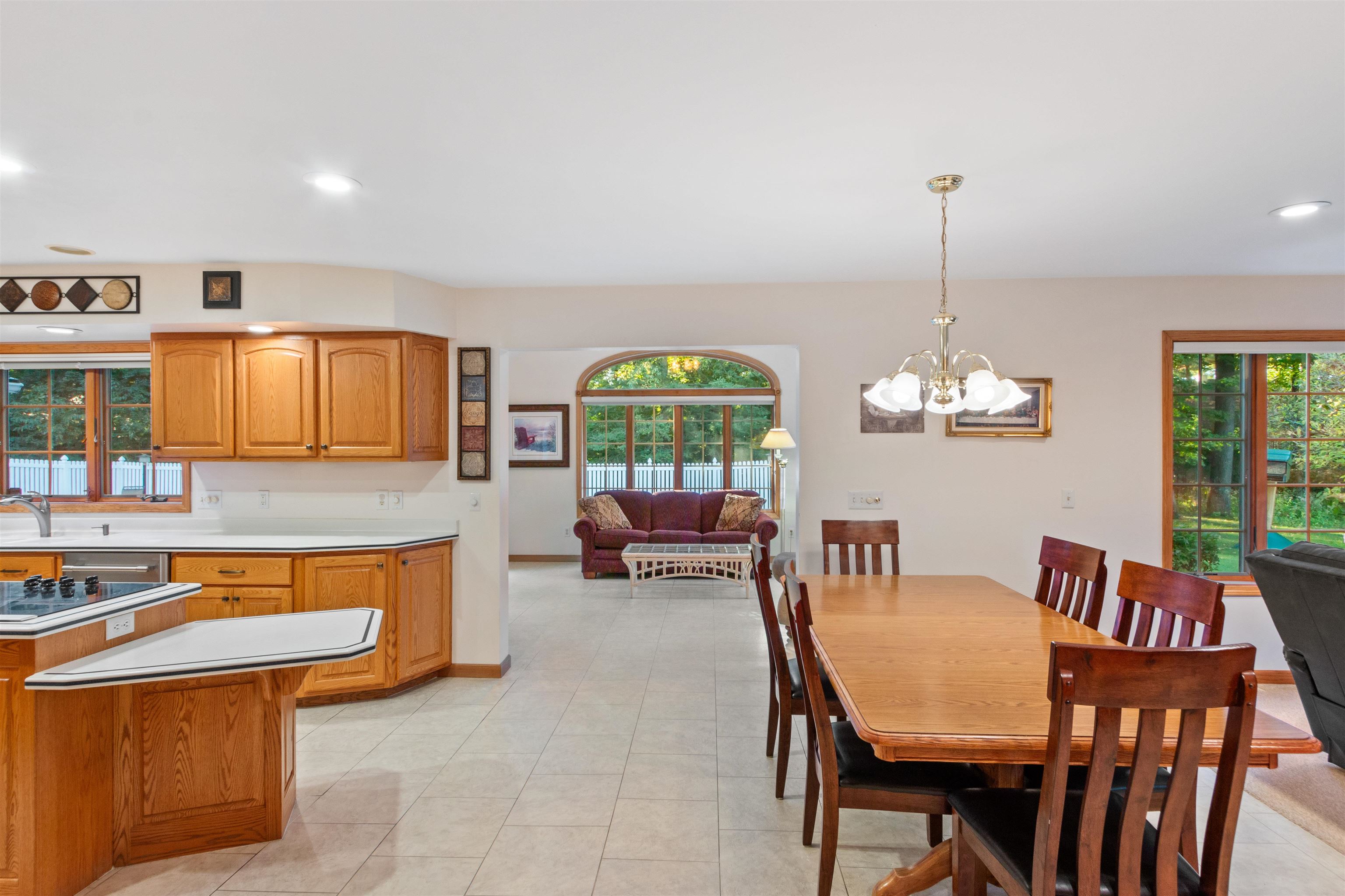 2211 BRIDLE PATH, Wisconsin Rapids, Wisconsin 54494, 5 Bedrooms Bedrooms, ,3 BathroomsBathrooms,Residential,For Sale,2211 BRIDLE PATH,22601344