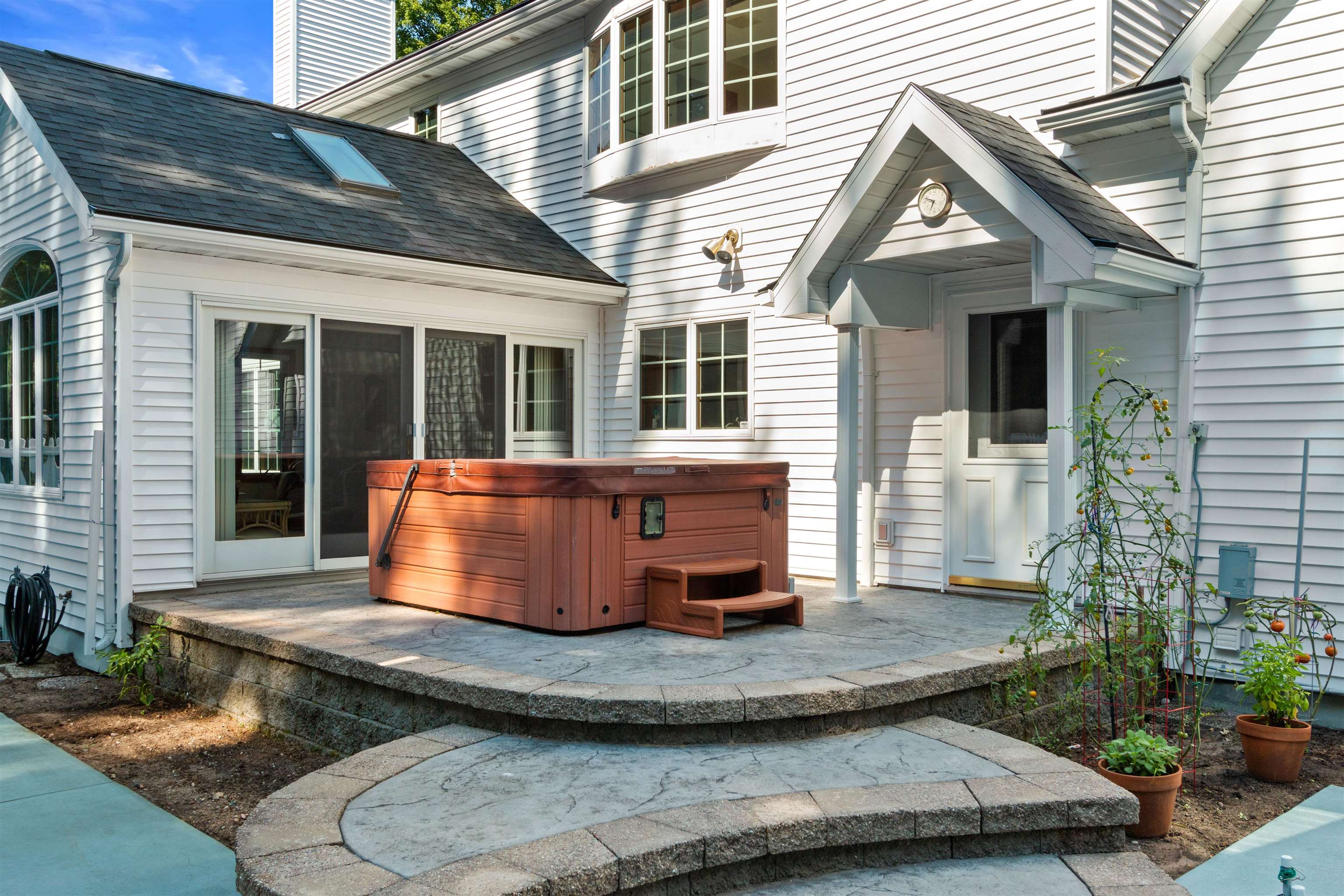 2211 BRIDLE PATH, Wisconsin Rapids, Wisconsin 54494, 5 Bedrooms Bedrooms, ,3 BathroomsBathrooms,Residential,For Sale,2211 BRIDLE PATH,22601344