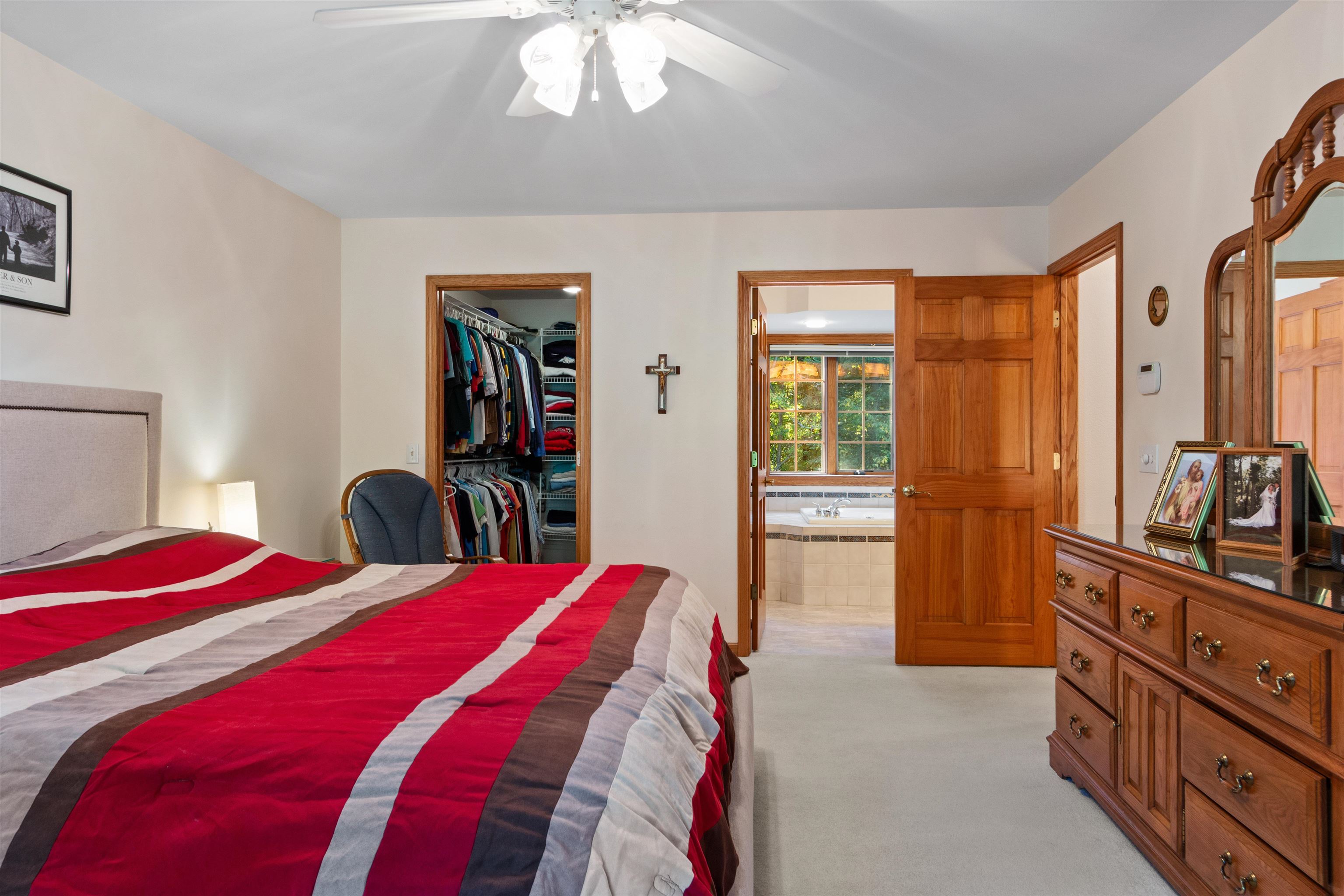 2211 BRIDLE PATH, Wisconsin Rapids, Wisconsin 54494, 5 Bedrooms Bedrooms, ,3 BathroomsBathrooms,Residential,For Sale,2211 BRIDLE PATH,22601344