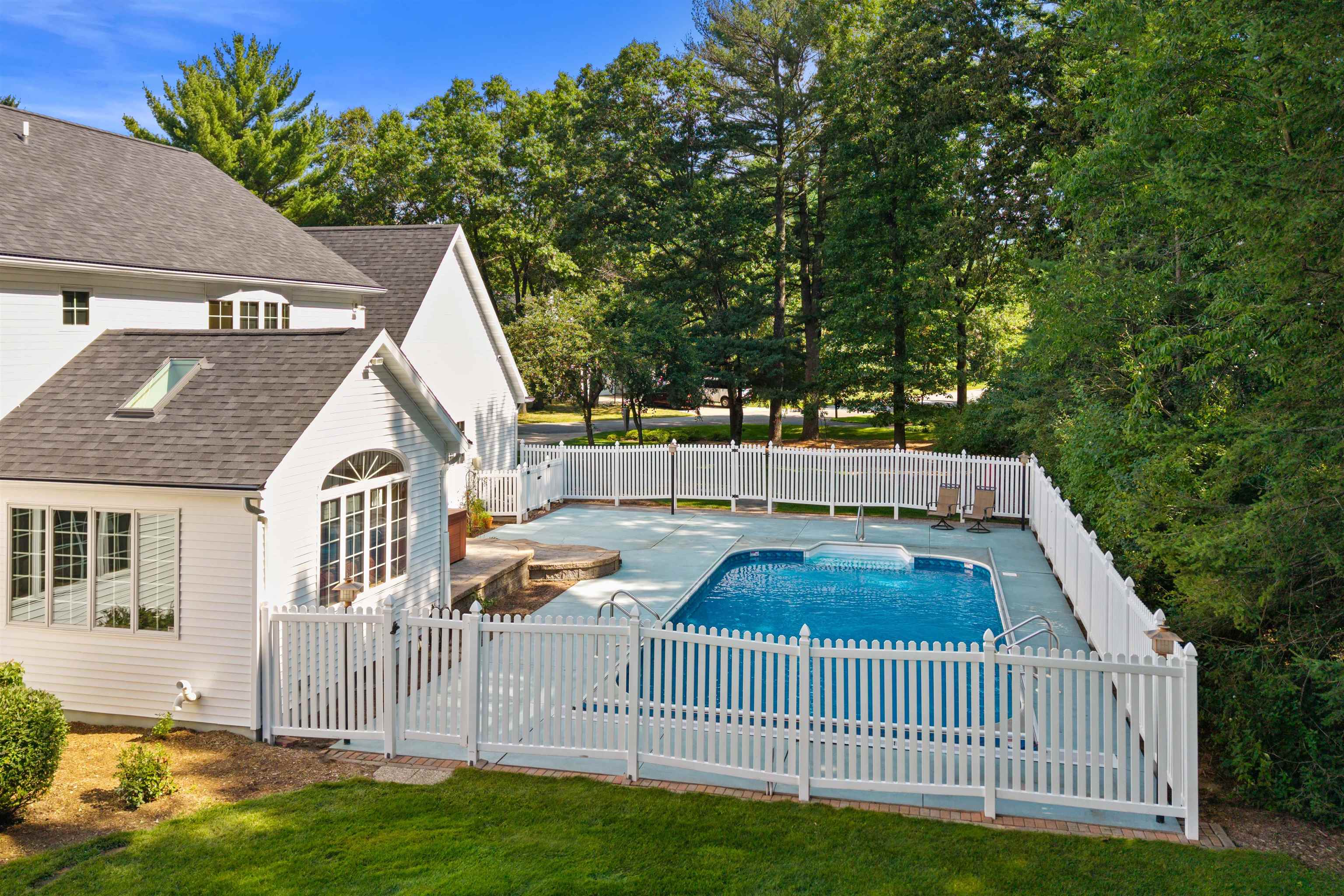 2211 BRIDLE PATH, Wisconsin Rapids, Wisconsin 54494, 5 Bedrooms Bedrooms, ,3 BathroomsBathrooms,Residential,For Sale,2211 BRIDLE PATH,22601344