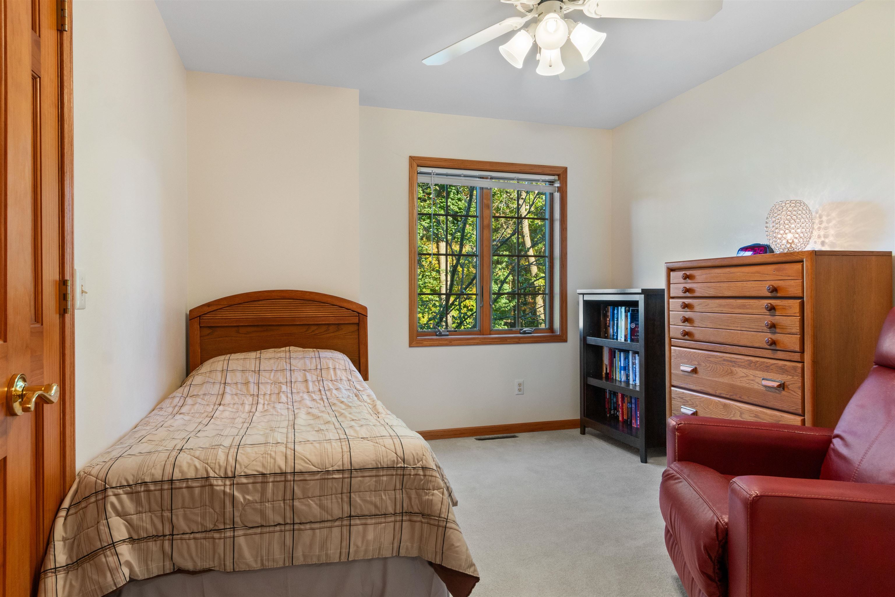 2211 BRIDLE PATH, Wisconsin Rapids, Wisconsin 54494, 5 Bedrooms Bedrooms, ,3 BathroomsBathrooms,Residential,For Sale,2211 BRIDLE PATH,22601344