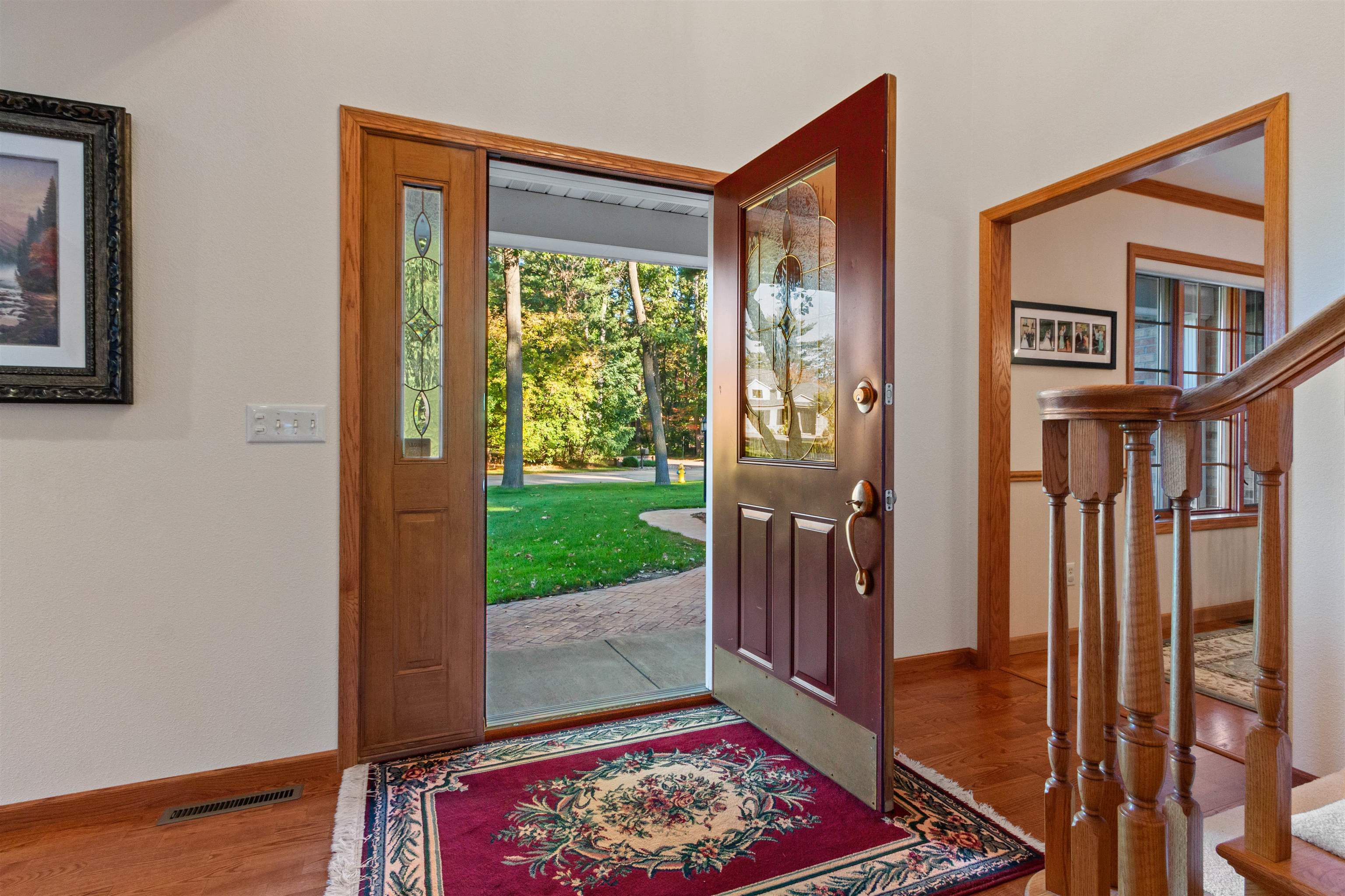 2211 BRIDLE PATH, Wisconsin Rapids, Wisconsin 54494, 5 Bedrooms Bedrooms, ,3 BathroomsBathrooms,Residential,For Sale,2211 BRIDLE PATH,22601344