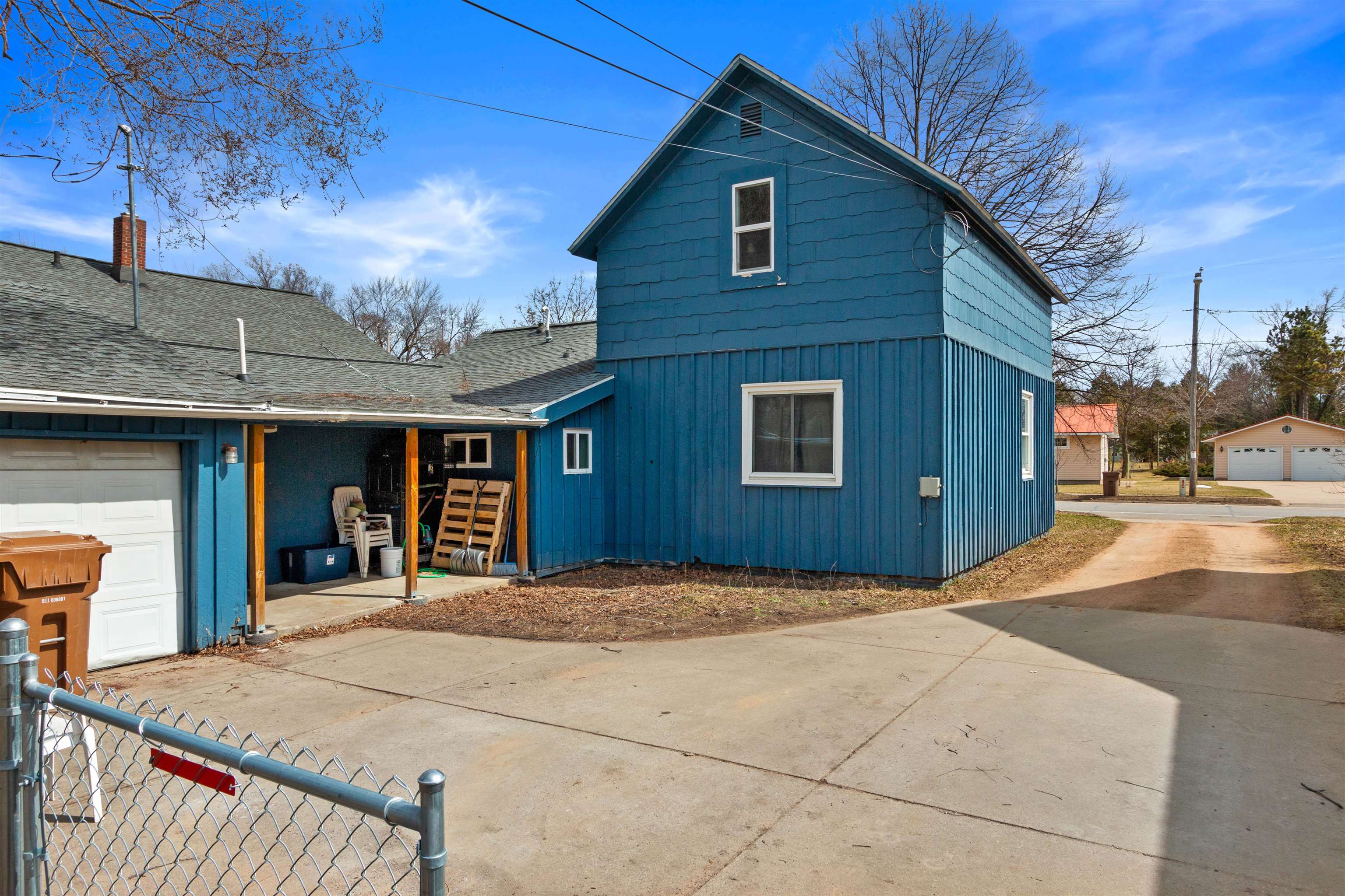 2016 MICHIGAN AVENUE, Stevens Point, Wisconsin 54481, 2 Bedrooms Bedrooms, ,1 BathroomBathrooms,Residential,For Sale,2016 MICHIGAN AVENUE,22601345