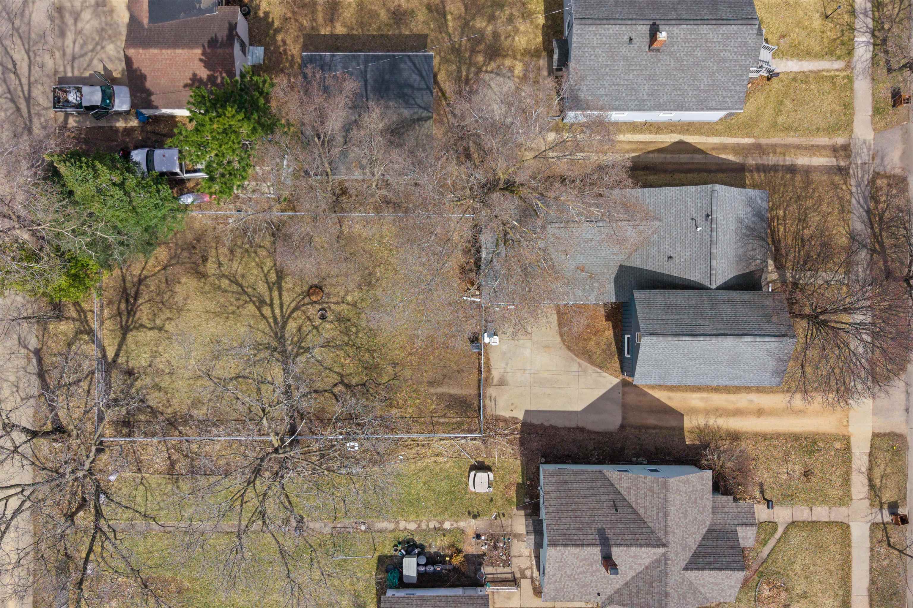 2016 MICHIGAN AVENUE, Stevens Point, Wisconsin 54481, 2 Bedrooms Bedrooms, ,1 BathroomBathrooms,Residential,For Sale,2016 MICHIGAN AVENUE,22601345