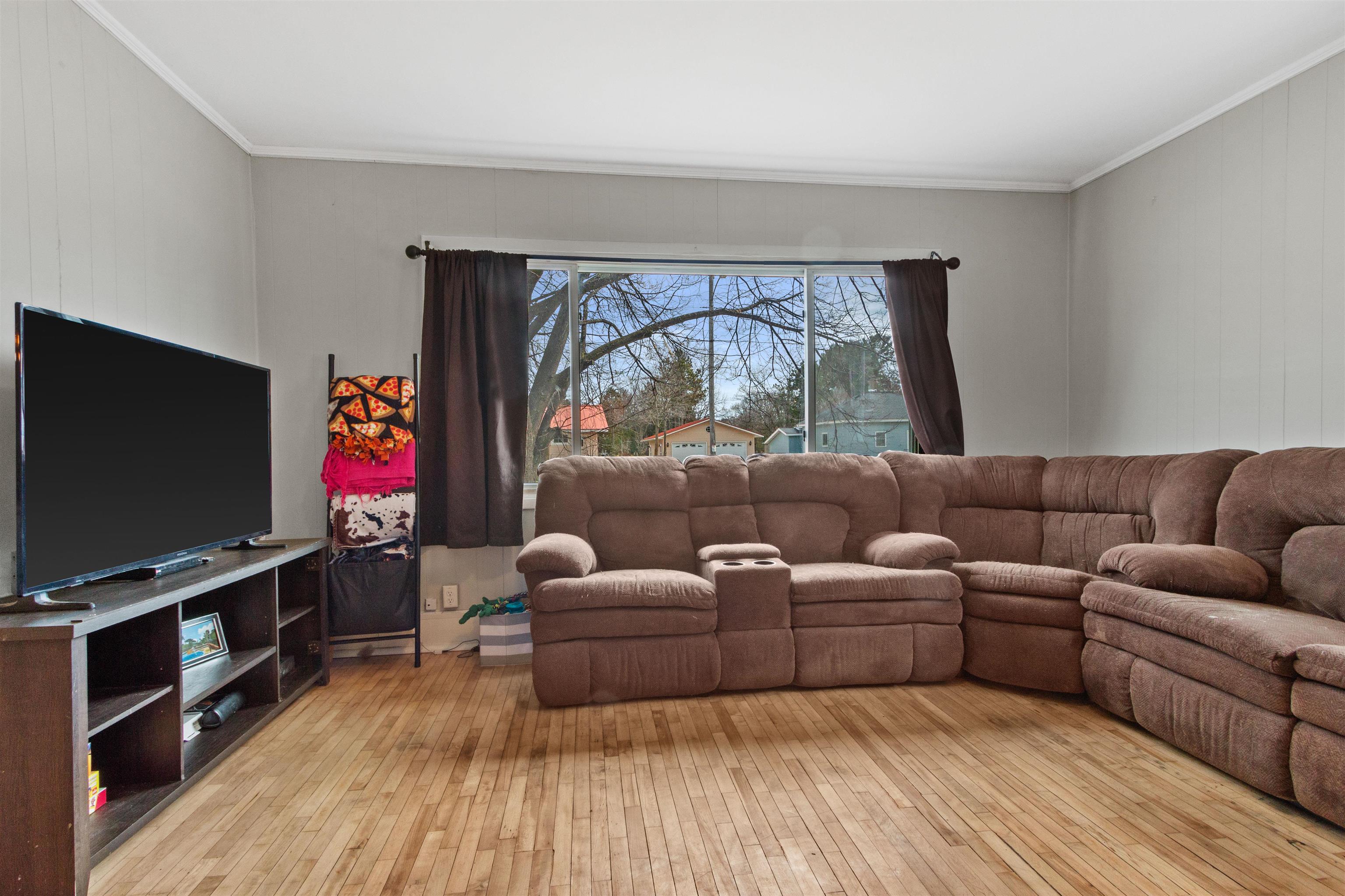 2016 MICHIGAN AVENUE, Stevens Point, Wisconsin 54481, 2 Bedrooms Bedrooms, ,1 BathroomBathrooms,Residential,For Sale,2016 MICHIGAN AVENUE,22601345