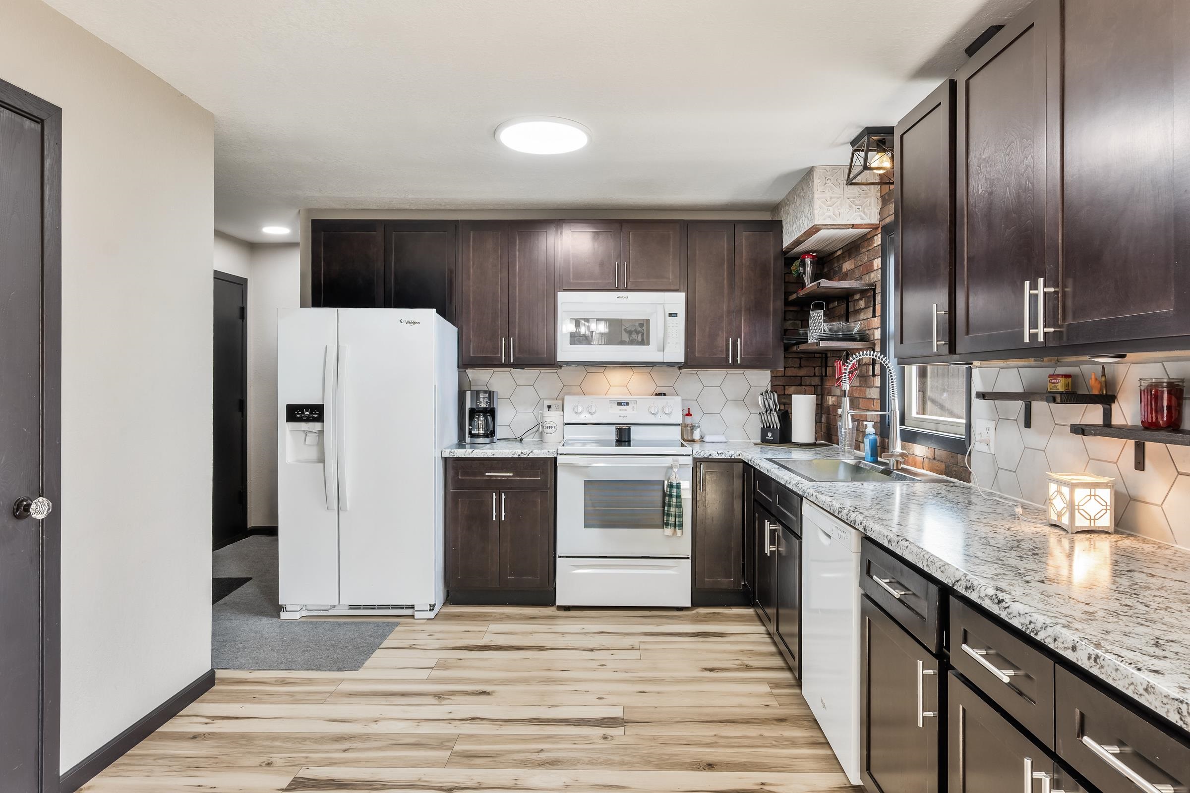 1110/1112 GOODNOW AVENUE, Wisconsin Rapids, Wisconsin 54494, 2 Bedrooms Bedrooms, 5 Rooms Rooms,1 BathroomBathrooms,Multi-family,For Sale,1110/1112 GOODNOW AVENUE,22601347