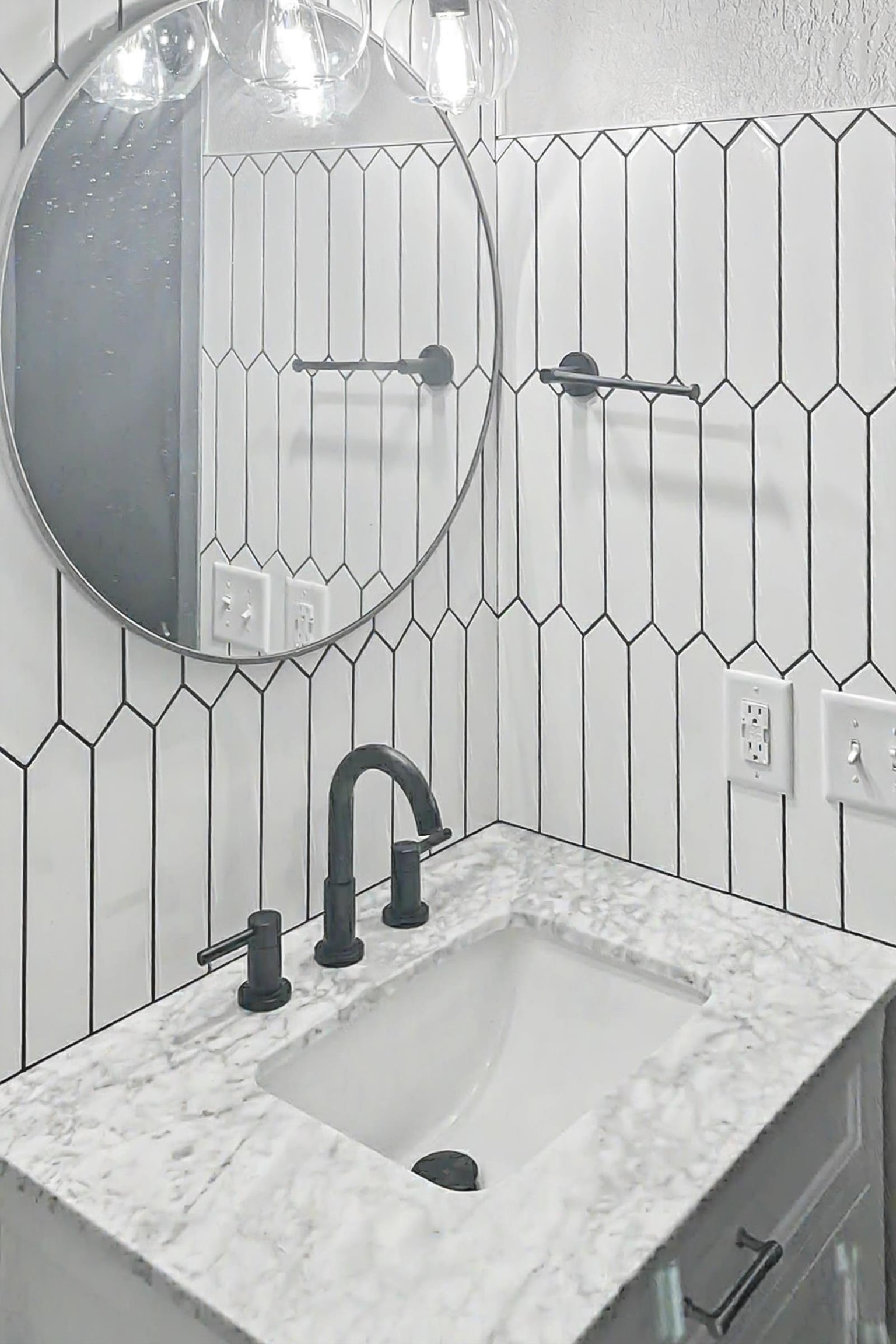 1110/1112 GOODNOW AVENUE, Wisconsin Rapids, Wisconsin 54494, 2 Bedrooms Bedrooms, 5 Rooms Rooms,1 BathroomBathrooms,Multi-family,For Sale,1110/1112 GOODNOW AVENUE,22601347